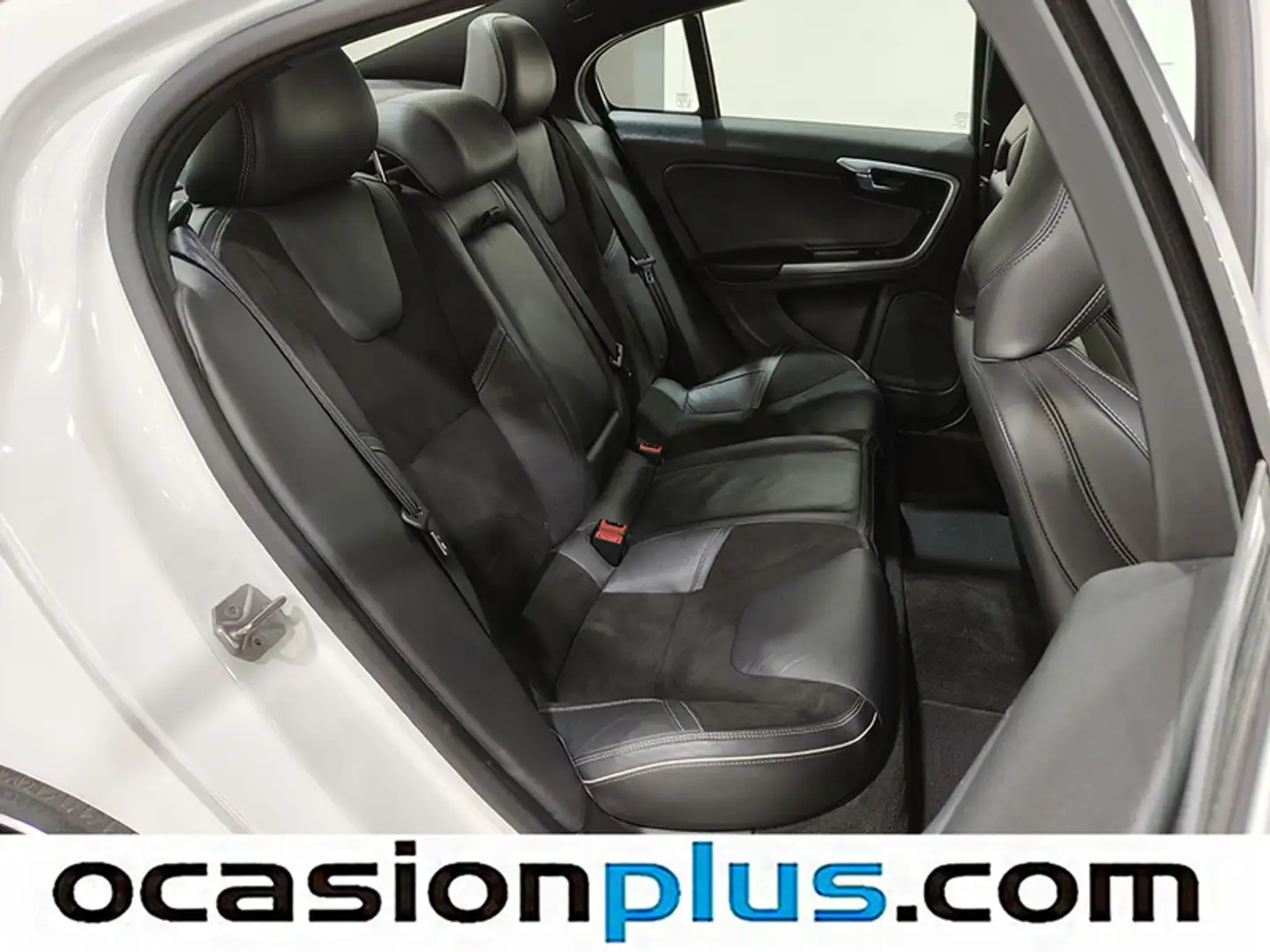 Foto Volvo S60 Volvo S60 D4 R-Design Momentum Auto (190 CV)