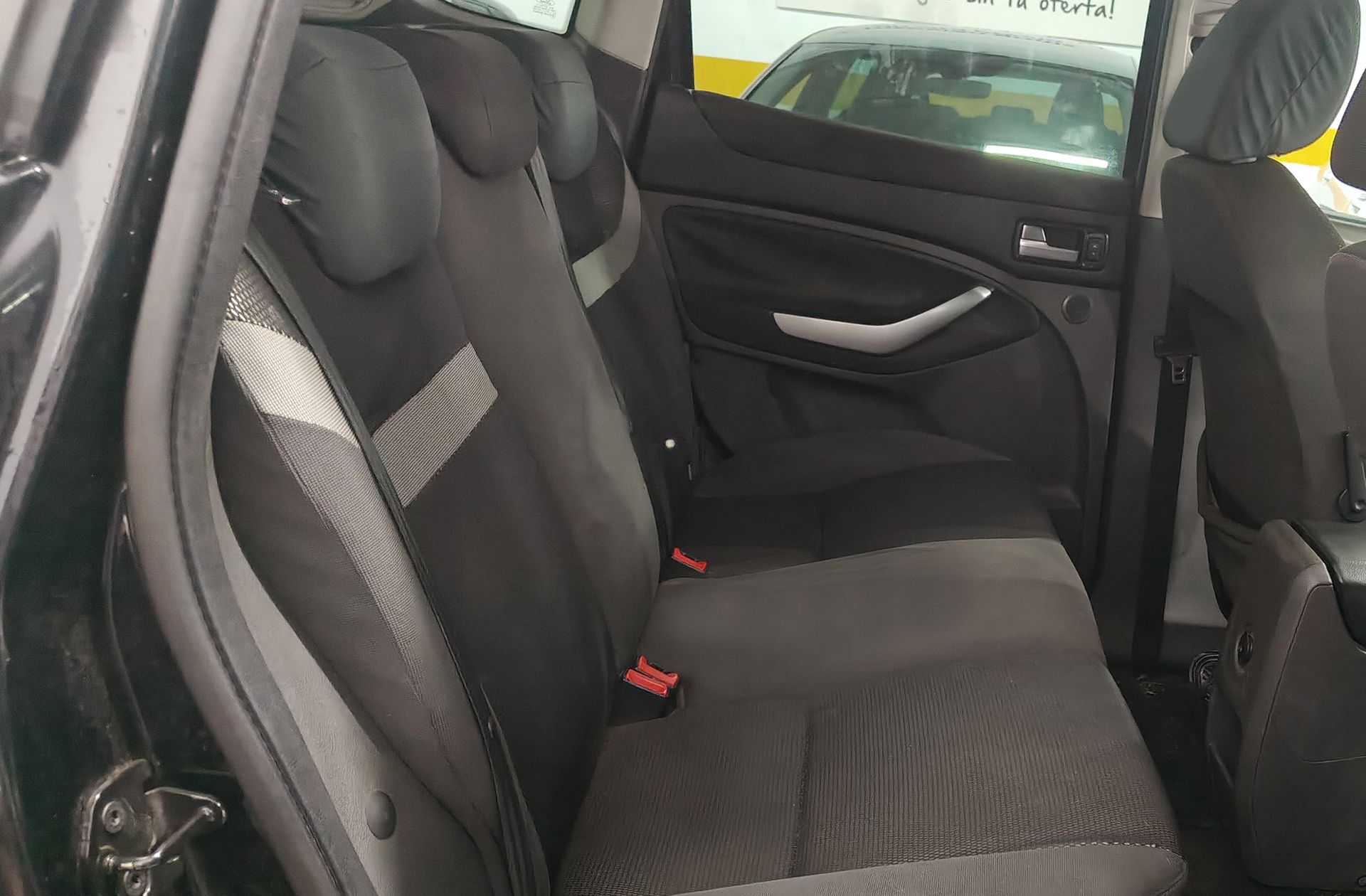 Ford Kuga 2.0 TDCi Trend 4x2 - foto 12