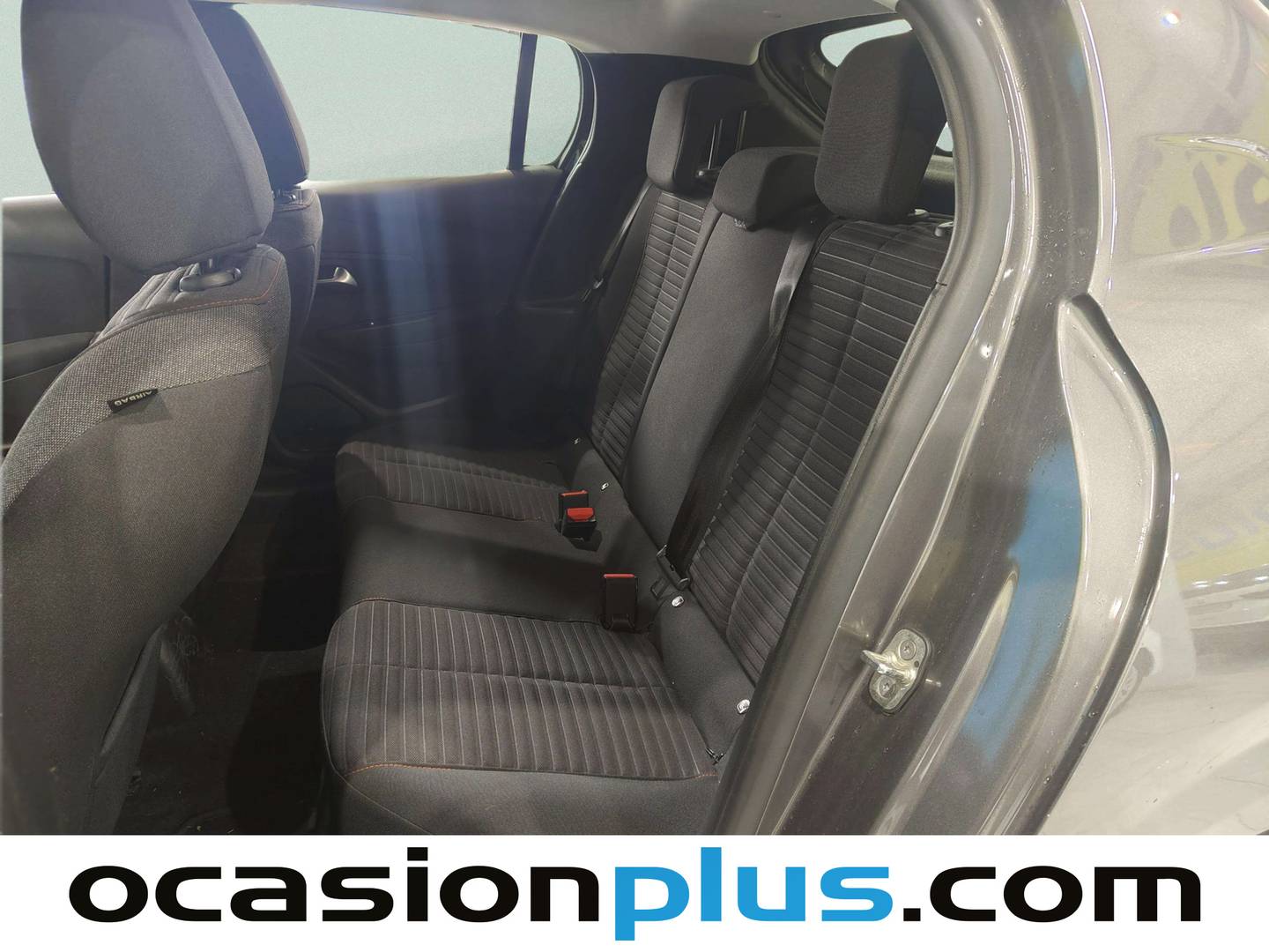 Foto asientos traseros Peugeot 208 Peugeot 208 PureTech 75 S&S Active Pack (75 CV)