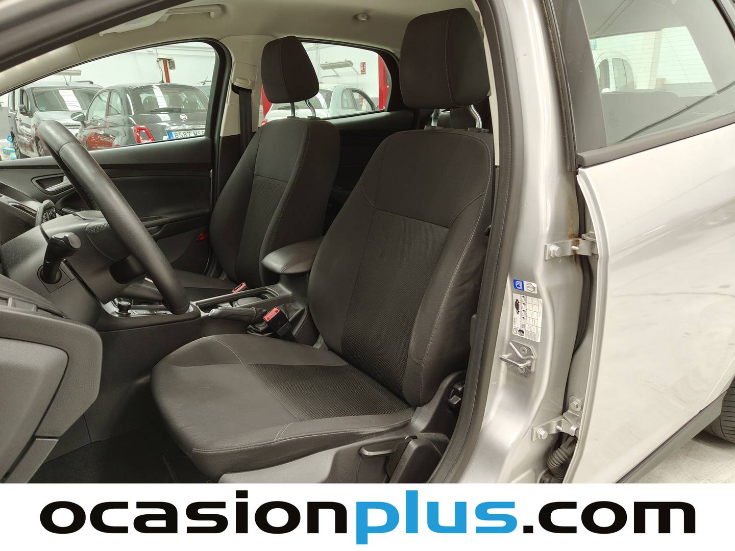 Foto asientos delanteros Ford Focus Ford Focus 1.0 Ecoboost Business (125 CV)