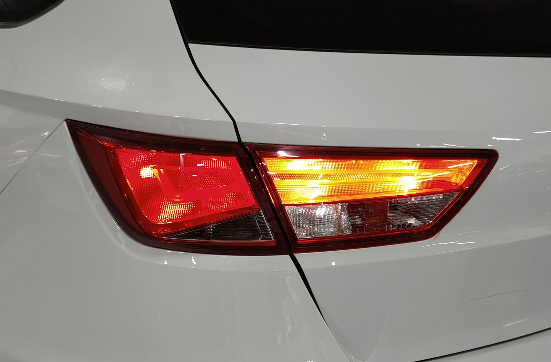 SEAT León ST 1.6 TDI Style Advanced Nav - foto 16