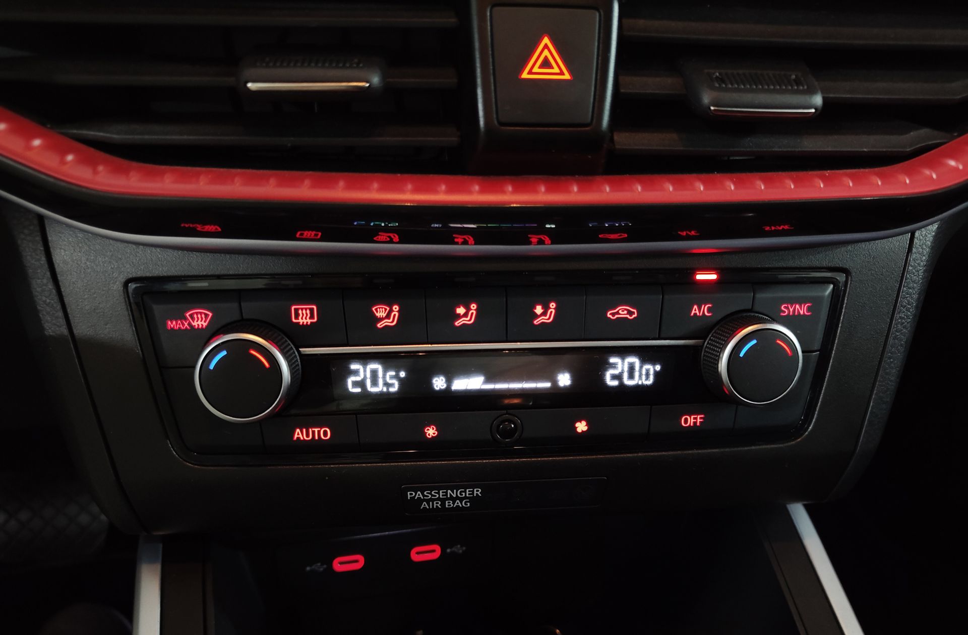SEAT Arona 1.0 TSI FR XM DSG - foto 31