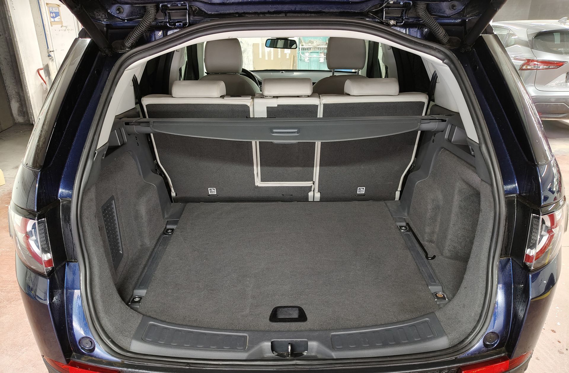 Land Rover Discovery Sport 2.0L TD4 HSE 4x4 - foto 17
