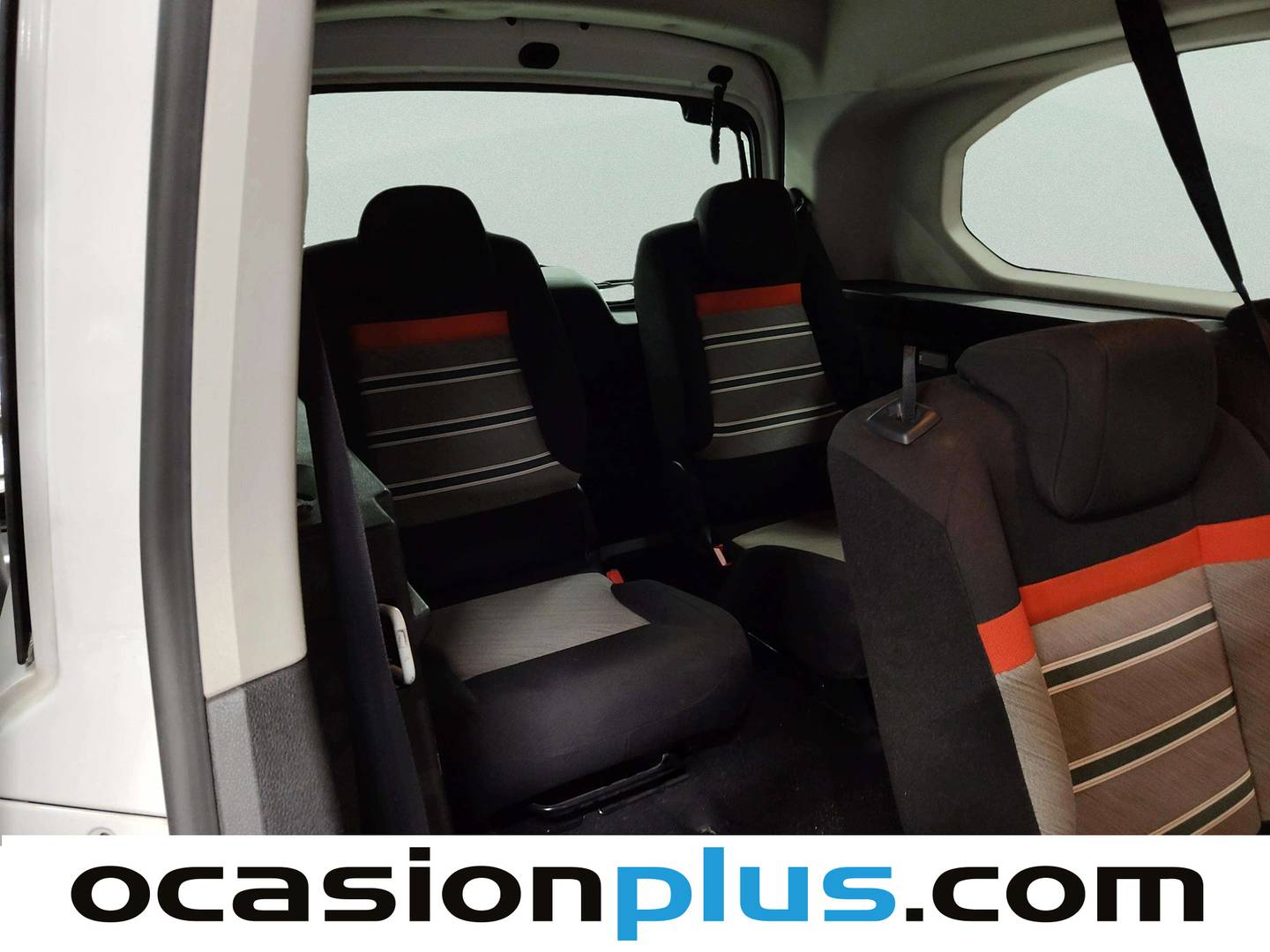 Extras y acabados del Citroën Berlingo Citroën Berlingo BlueHDi 100 S&S Talla XL Shine (102 CV) 7 Plazas
