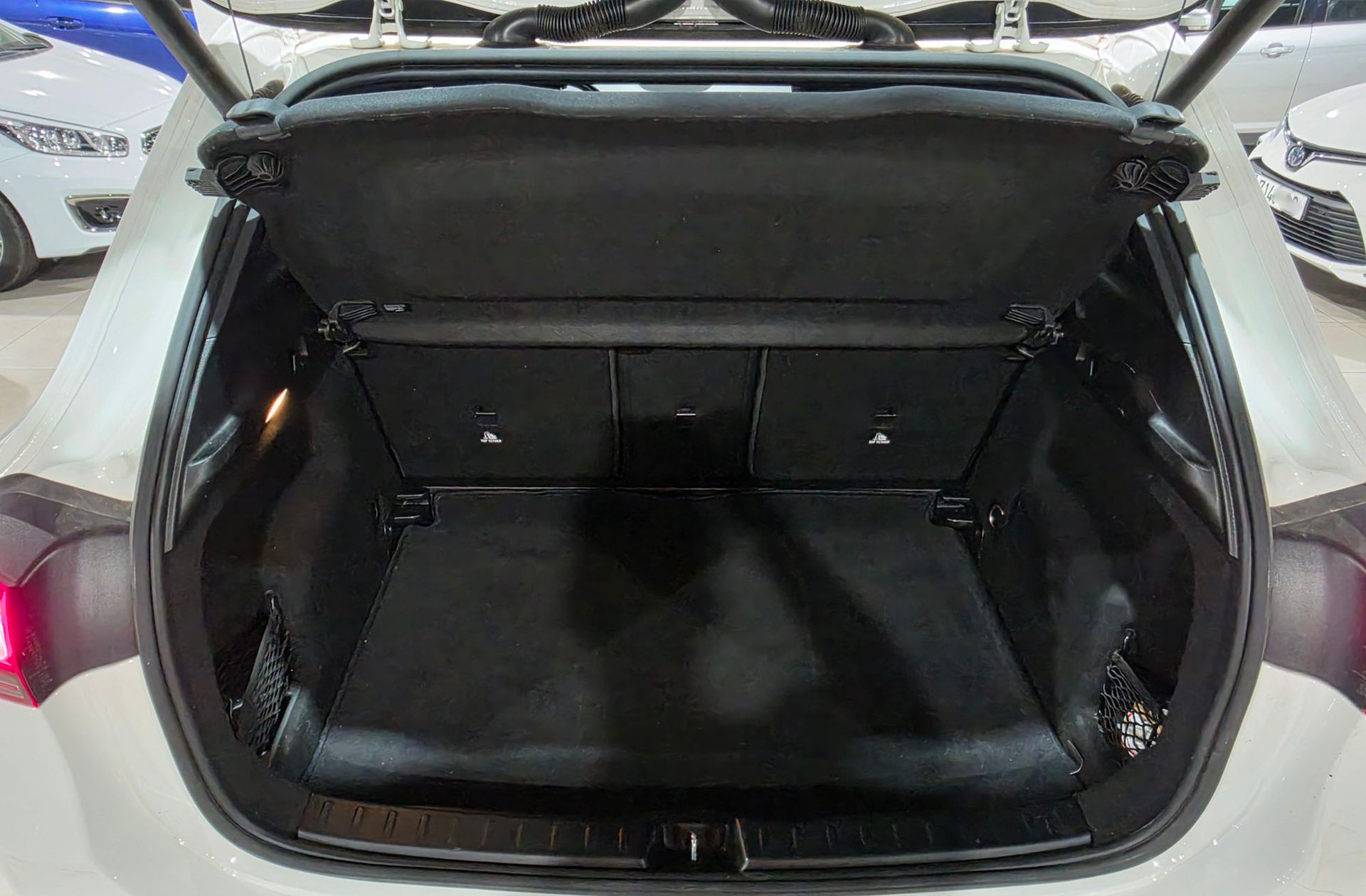 Mercedes-Benz GLA 200 D - foto 18