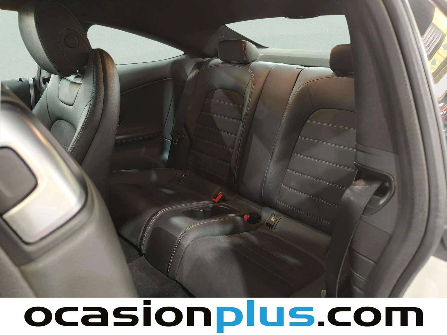 Foto asientos traseros Mercedes Clase C Mercedes Clase C Coupe 200 AMG Line (184 CV)