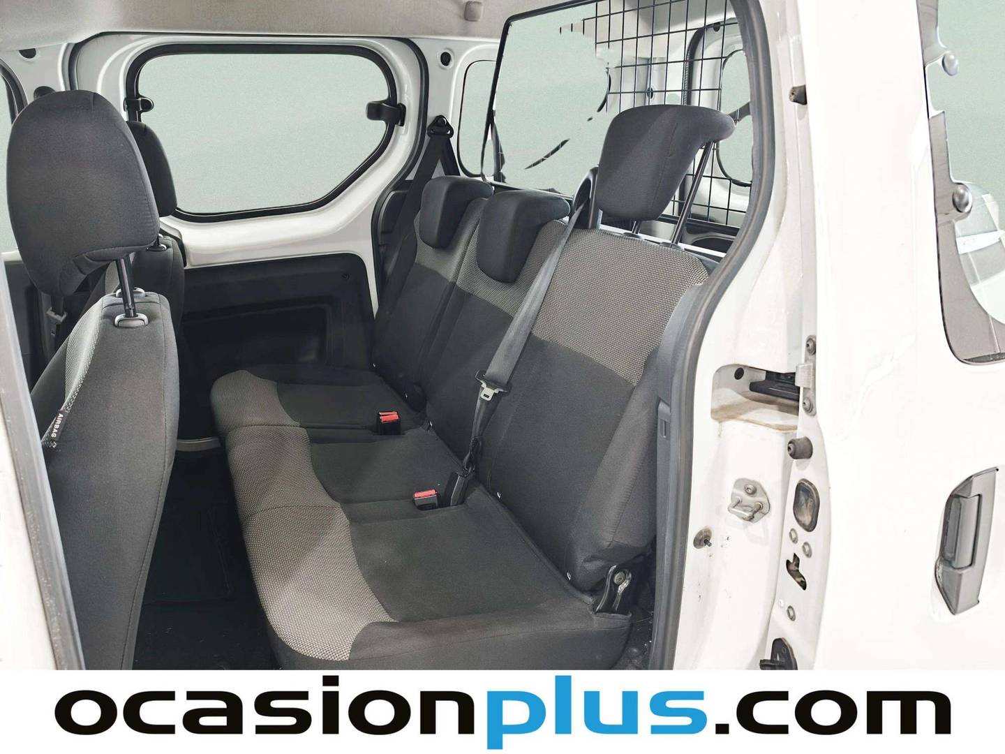 Foto asientos traseros Dacia Dokker Dacia Dokker Essential 1.6 ECO-G (109 CV)