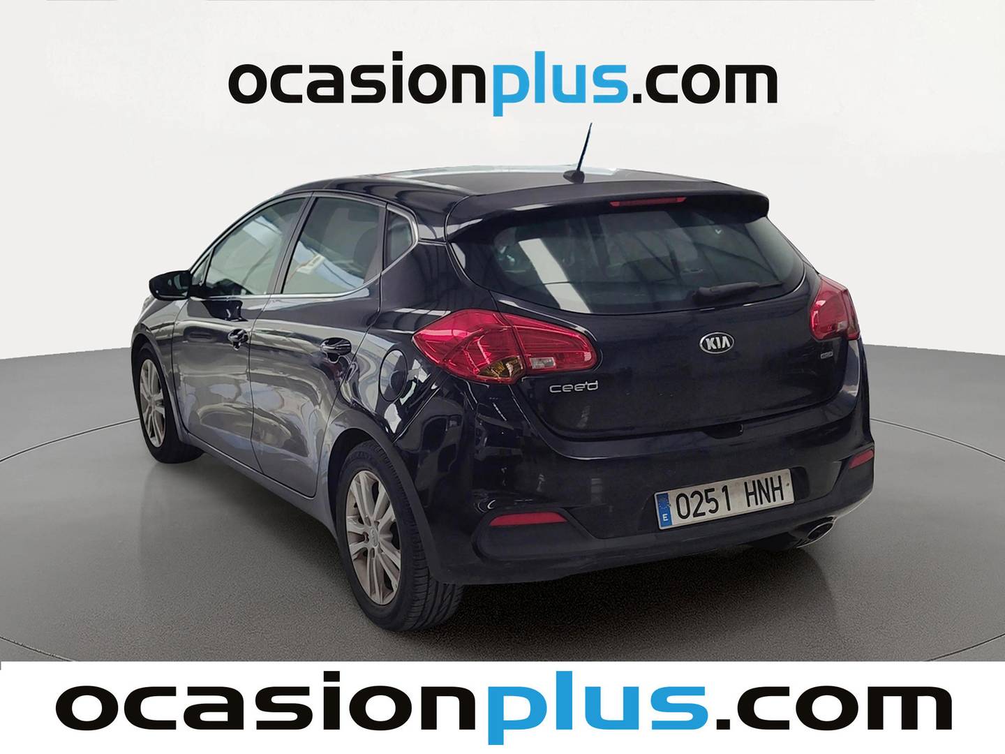 Foto trasera KIA Ceed KIA Ceed 1.6 CRDi VGT Drive (128 CV) izquierda