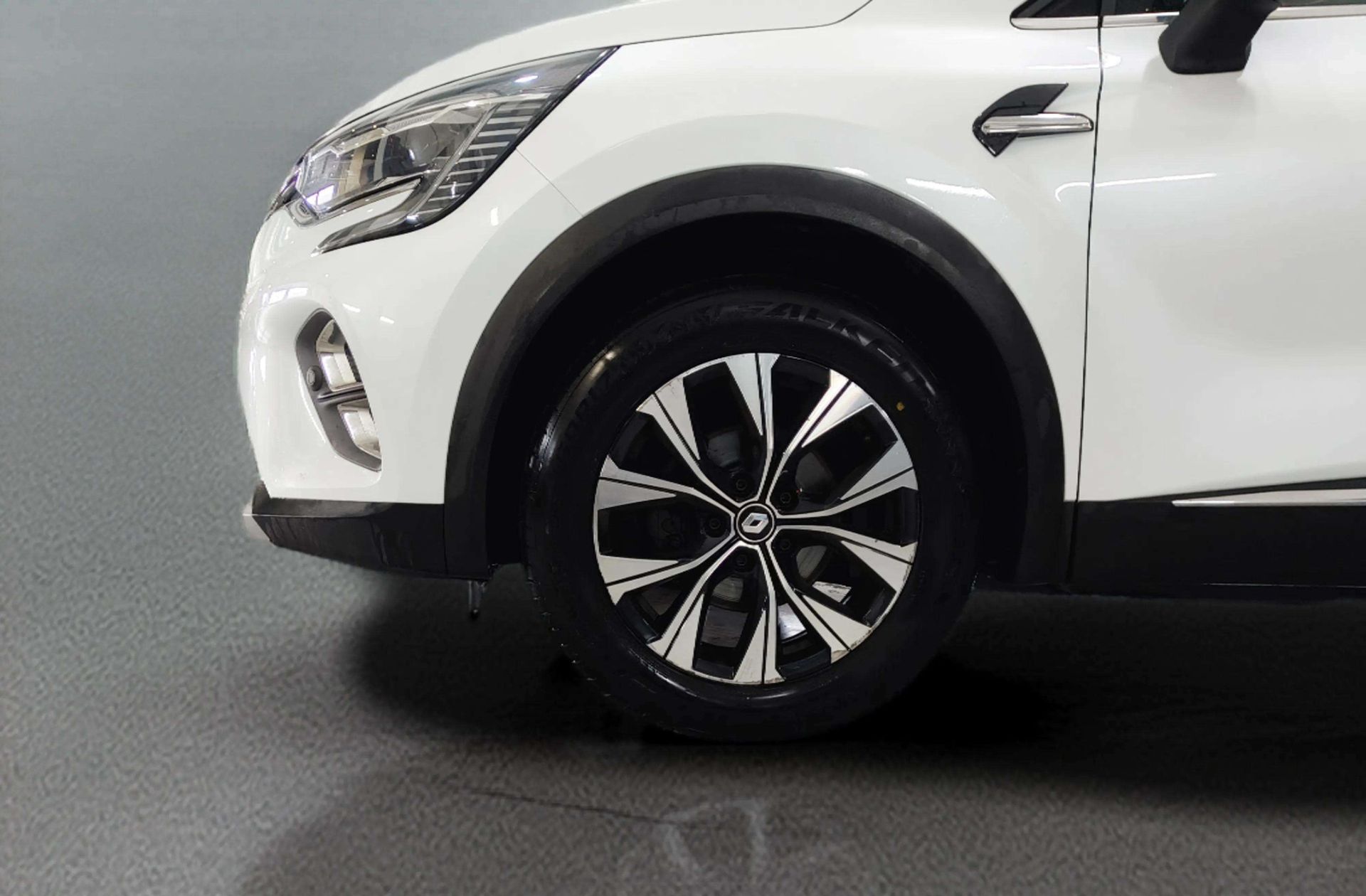 Renault Captur Techno TCe - foto 34