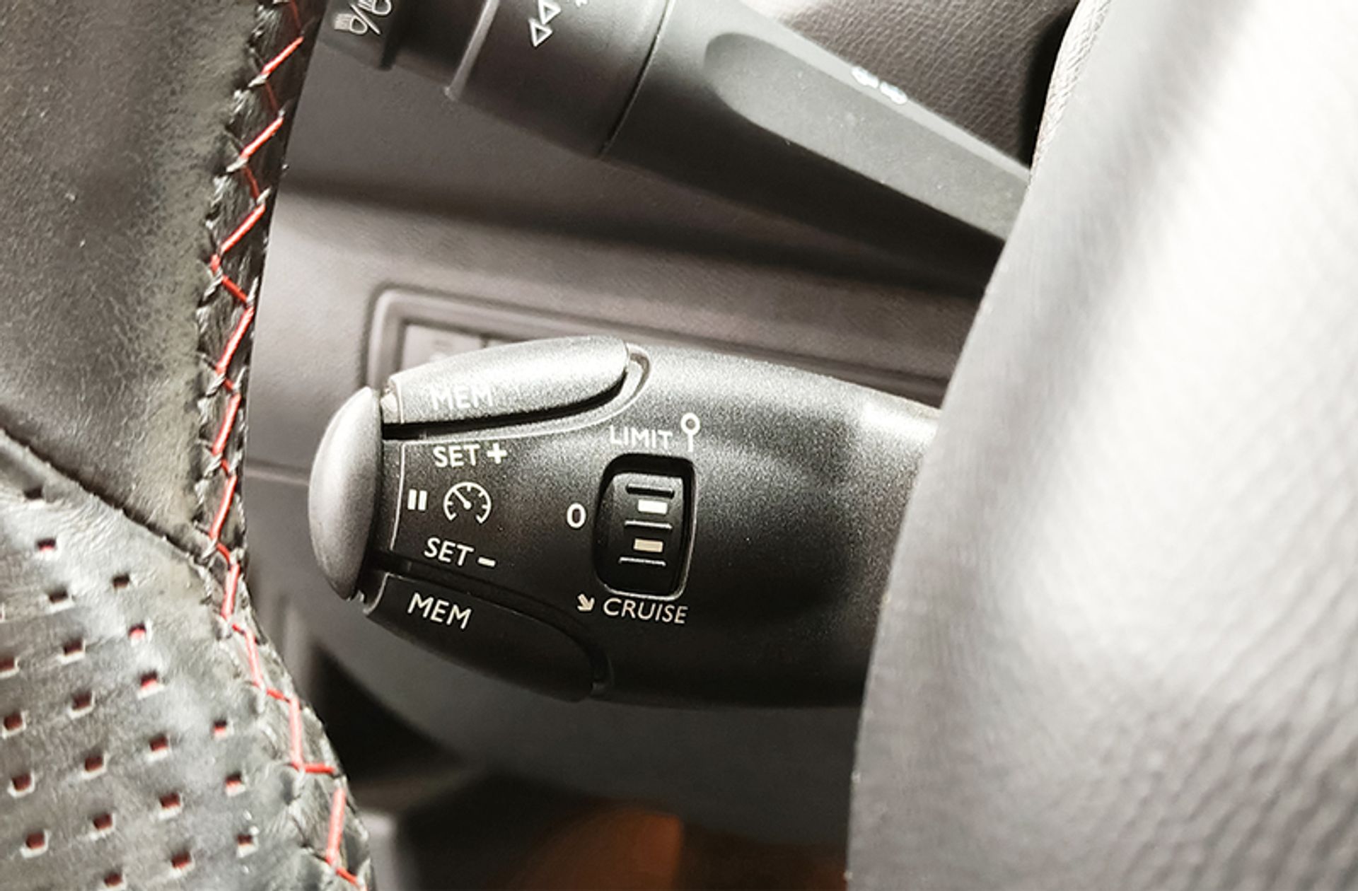 Peugeot 308 1.2 PureTech GT Line - foto 29