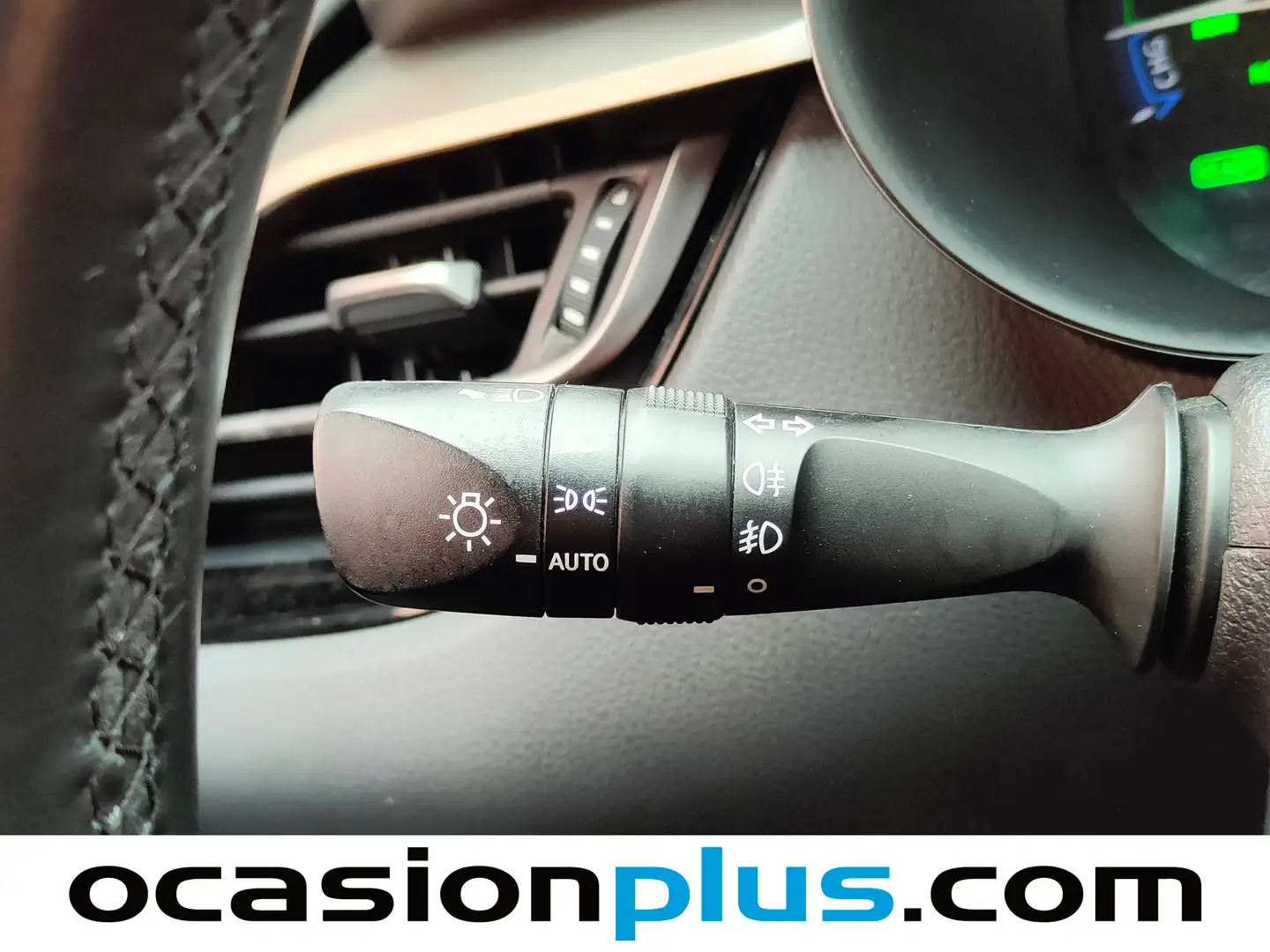 Foto Toyota C-HR Toyota C-HR 1.8 125H Advance (122 CV)