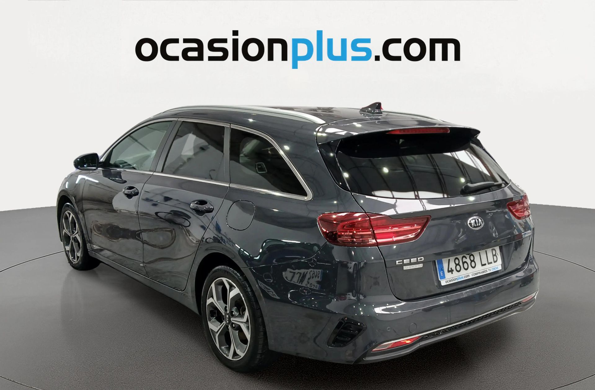 Kia Ceed Tourer 1.6 MHEV Tech DCT - foto 3