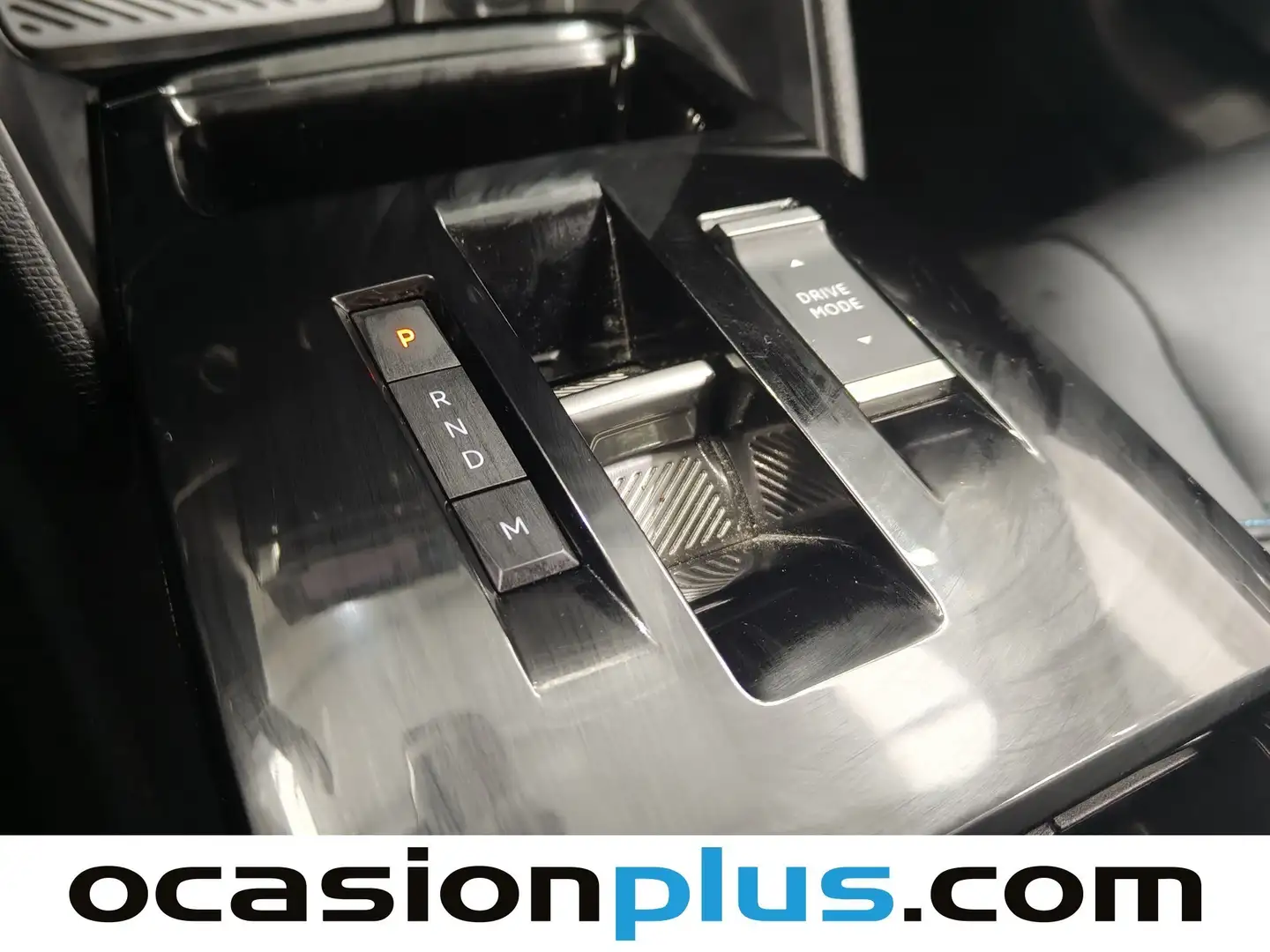 Foto Citroën C4 X Citroen C4 X PureTech 130 S&S Plus EAT8 (131 CV)