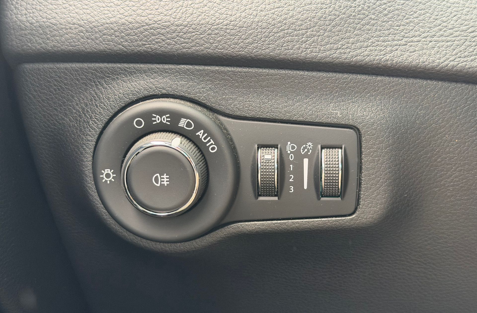 Jeep Compass 1.4 MultiAir Sport 4x2 - foto 21