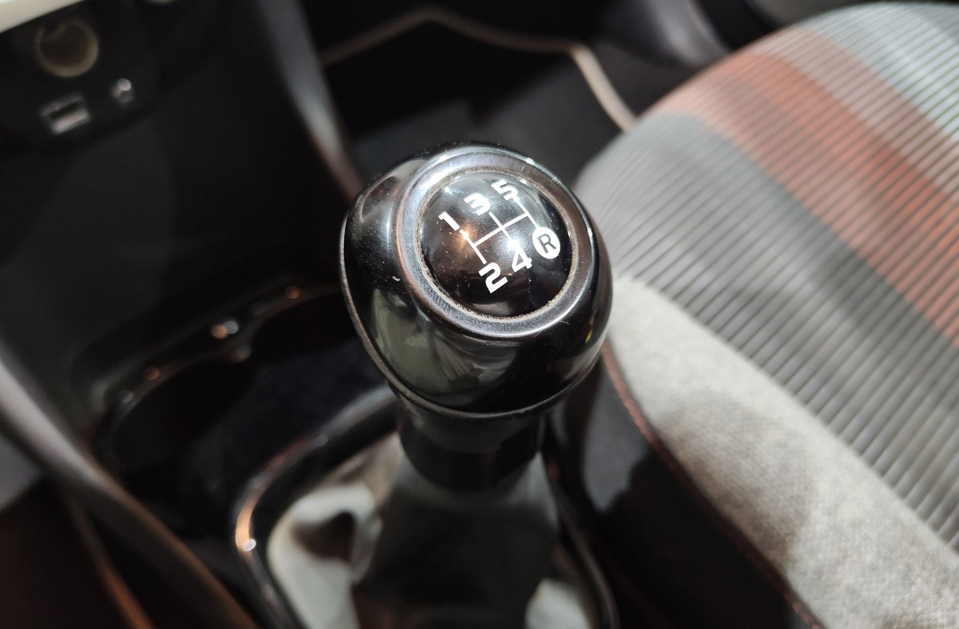 Peugeot 108 1.2 PureTech Roland Garros TOP! - foto 7