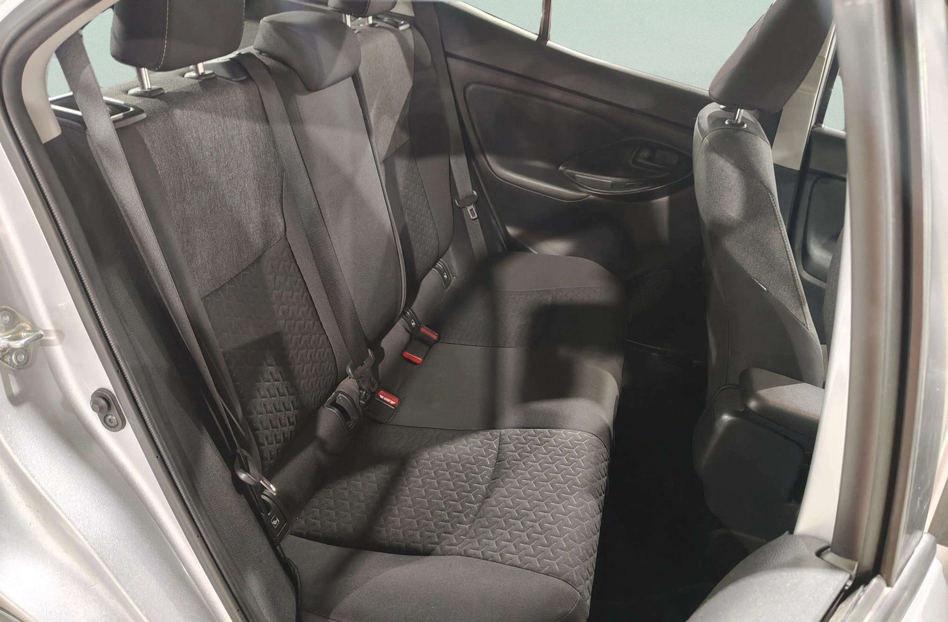 Toyota Yaris Cross 120H Business Plus - foto 14
