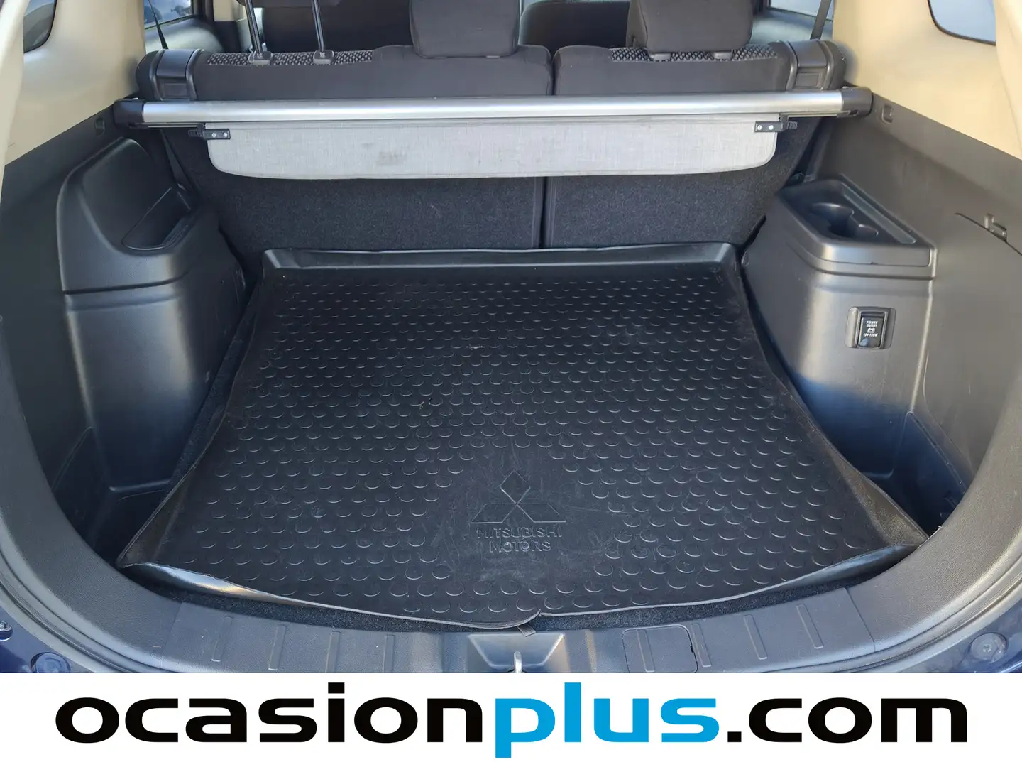 Foto Mitsubishi Outlander Mitsubishi Outlander 200 MPI Motion 2WD CVT (150 CV)