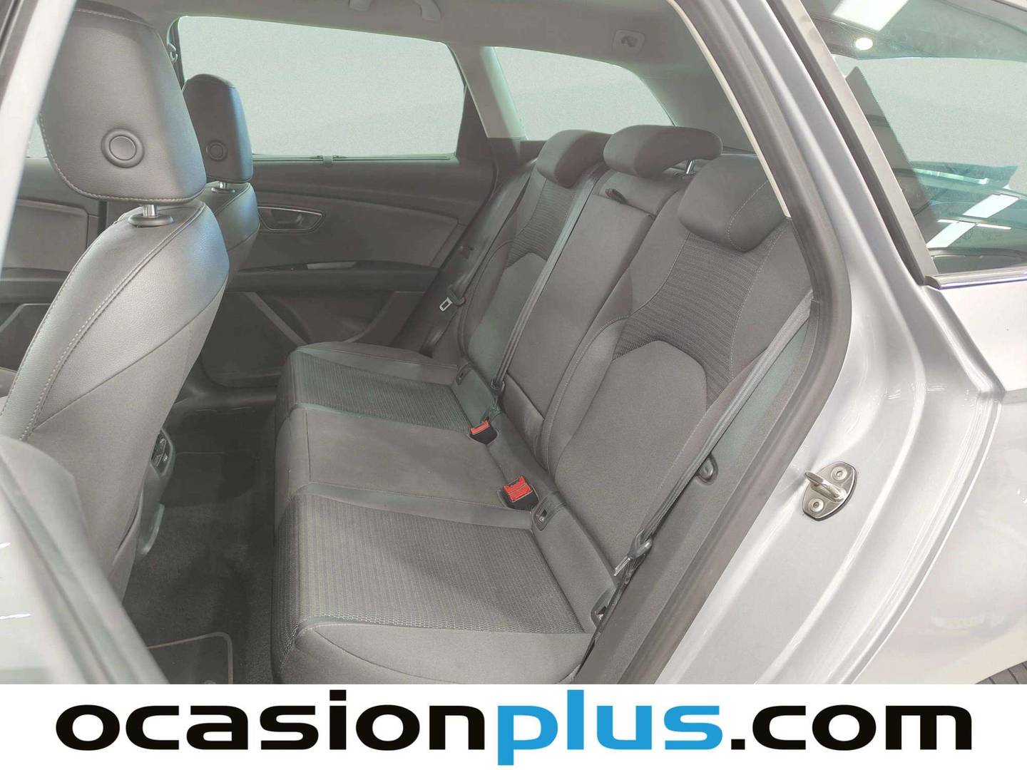 Foto asientos traseros Seat León Seat León ST 2.0 TDI S&S Xcellence DSG (150 CV)
