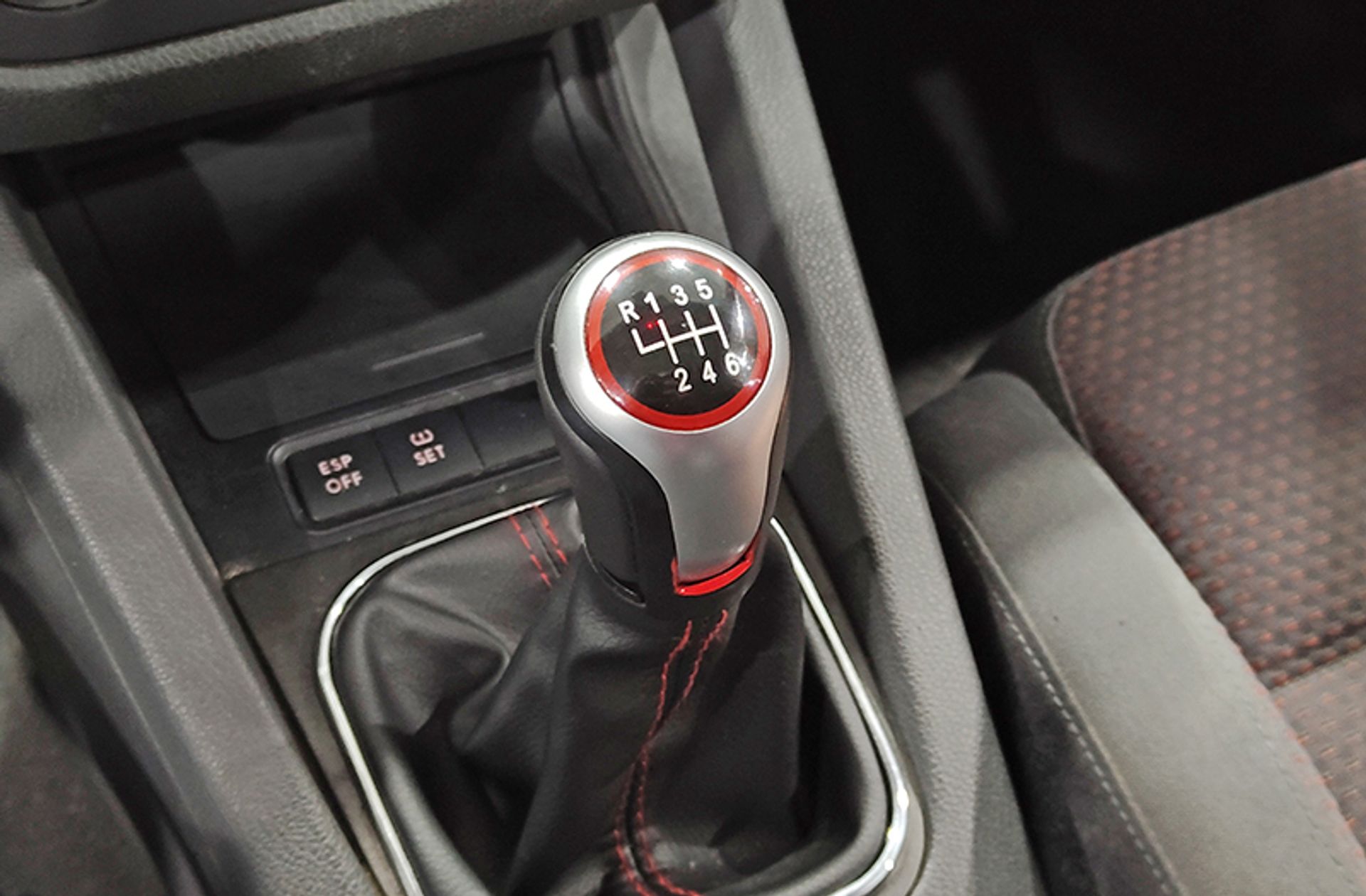 Volkswagen Golf GT 2.0 TDI - foto 5