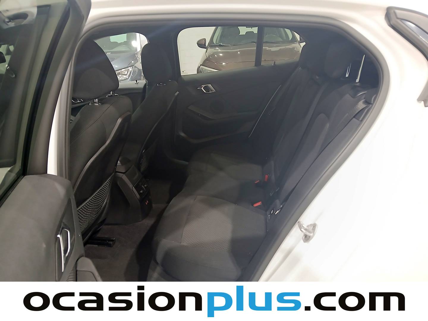 Foto asientos traseros BMW Serie 1 BMW Serie 1 118i (140 CV)