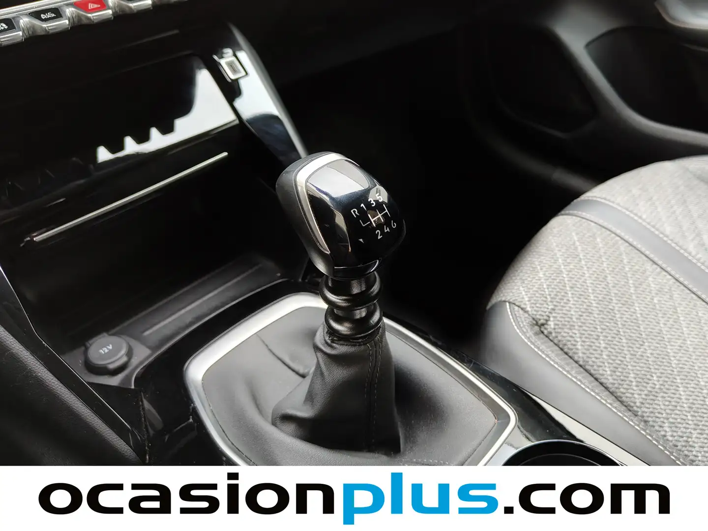 Foto Peugeot 208 Peugeot 208 PureTech 100 Allure (100 CV)