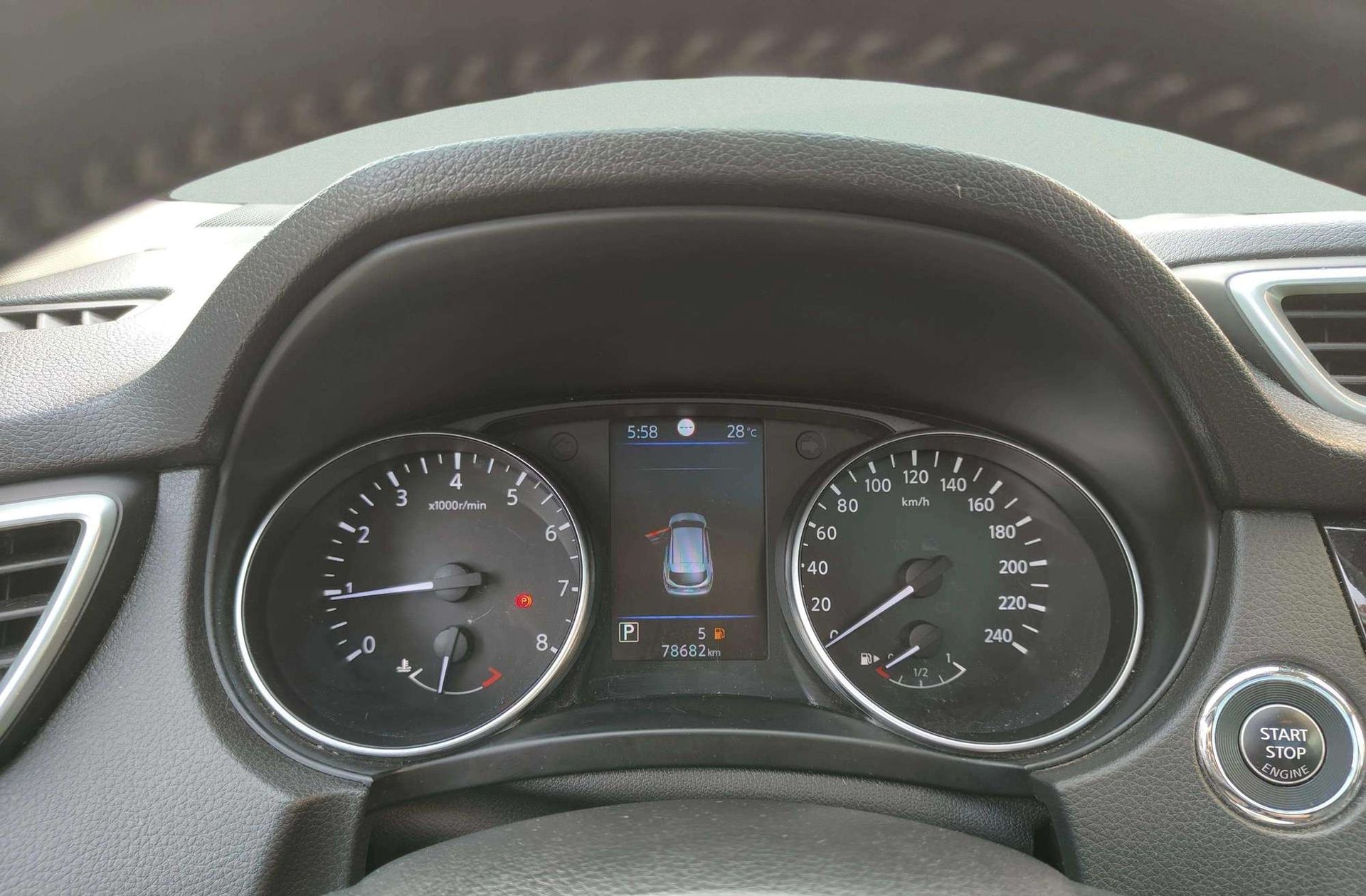 Nissan Qashqai DIG-T 160 N-Connecta 4x2 DCT - foto 21