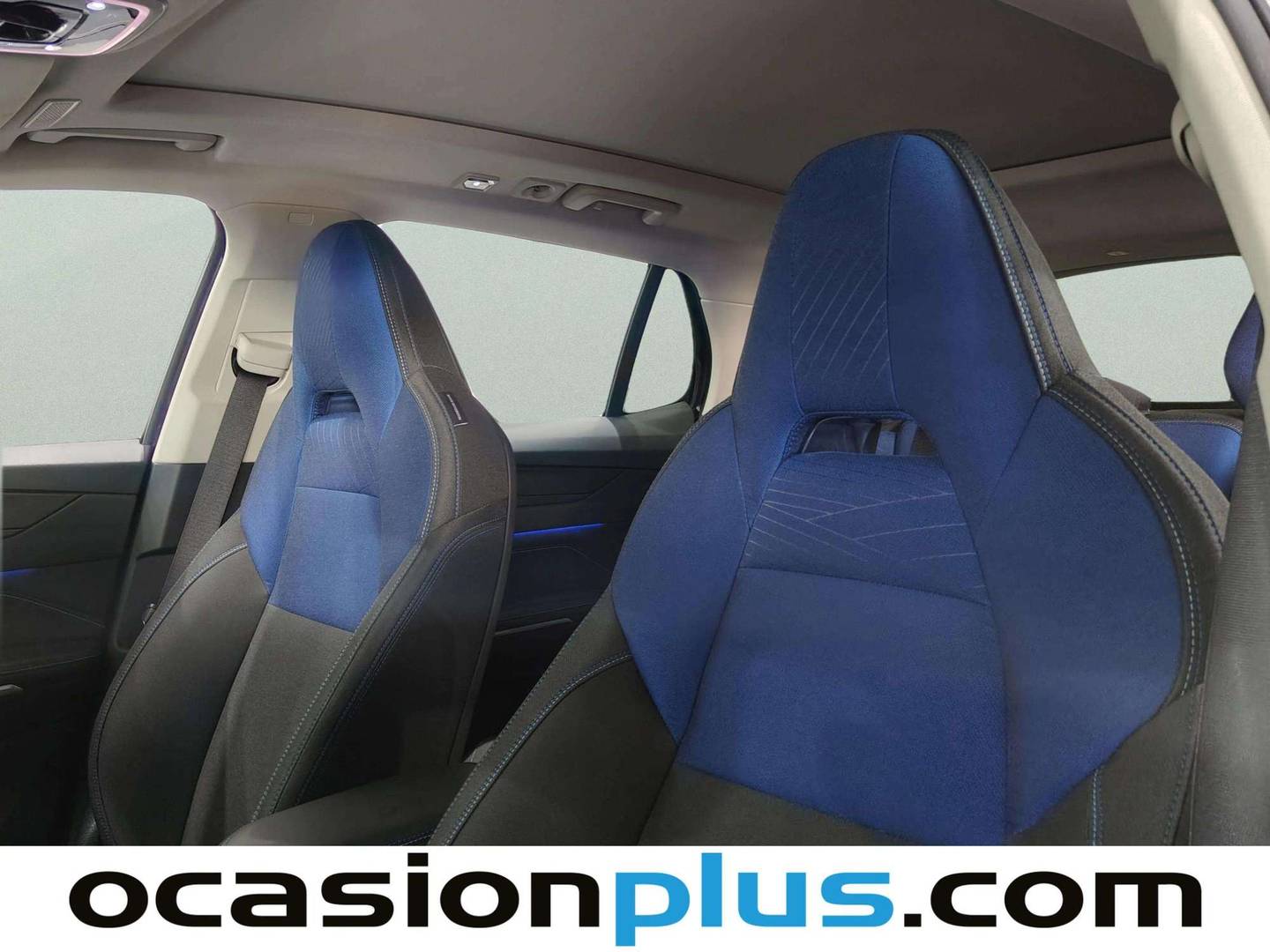 Equipamiento del Lynk & Co 01 Lynk & Co 01 1.5 PHEV (261 CV)