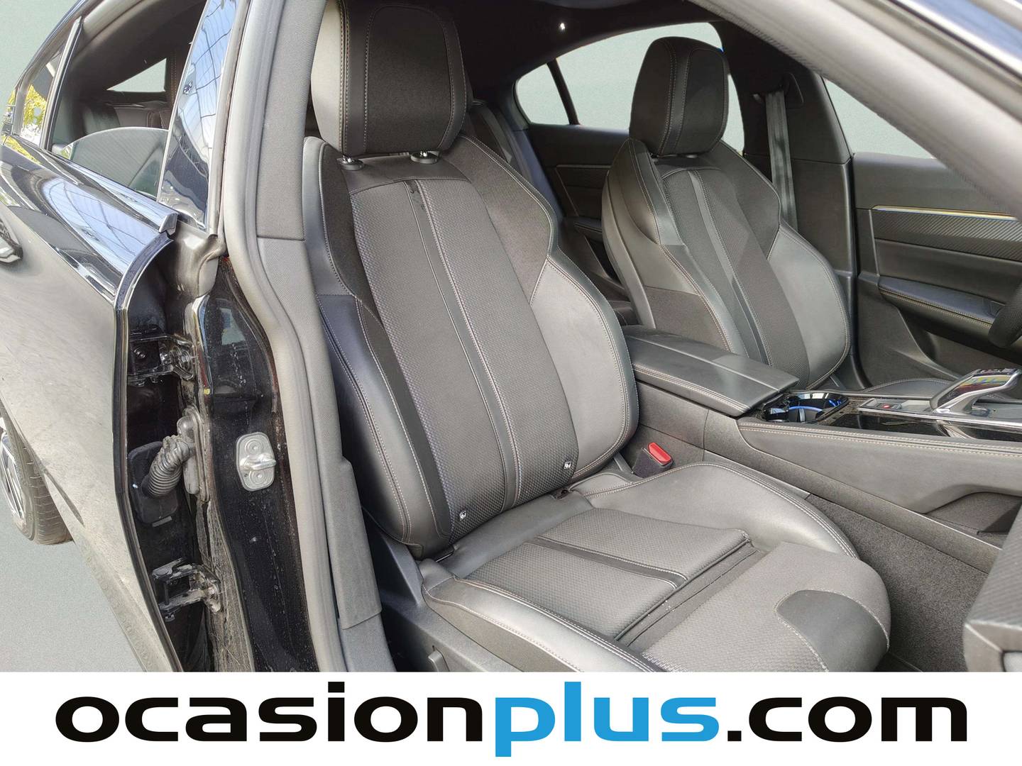 Foto Peugeot 508 Hybrid Peugeot 508 Hybrid 225 GT e-EAT8 (225 CV)