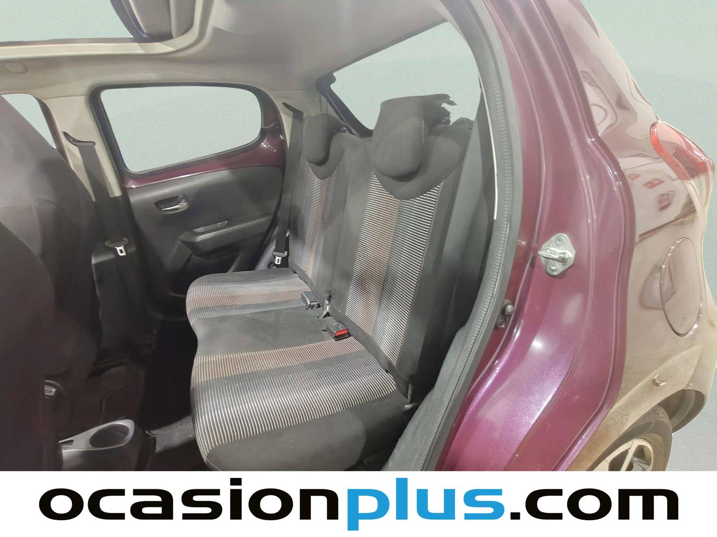 Foto asientos traseros Peugeot 108 Peugeot 108 1.2 PureTech Top! Allure (82 CV)