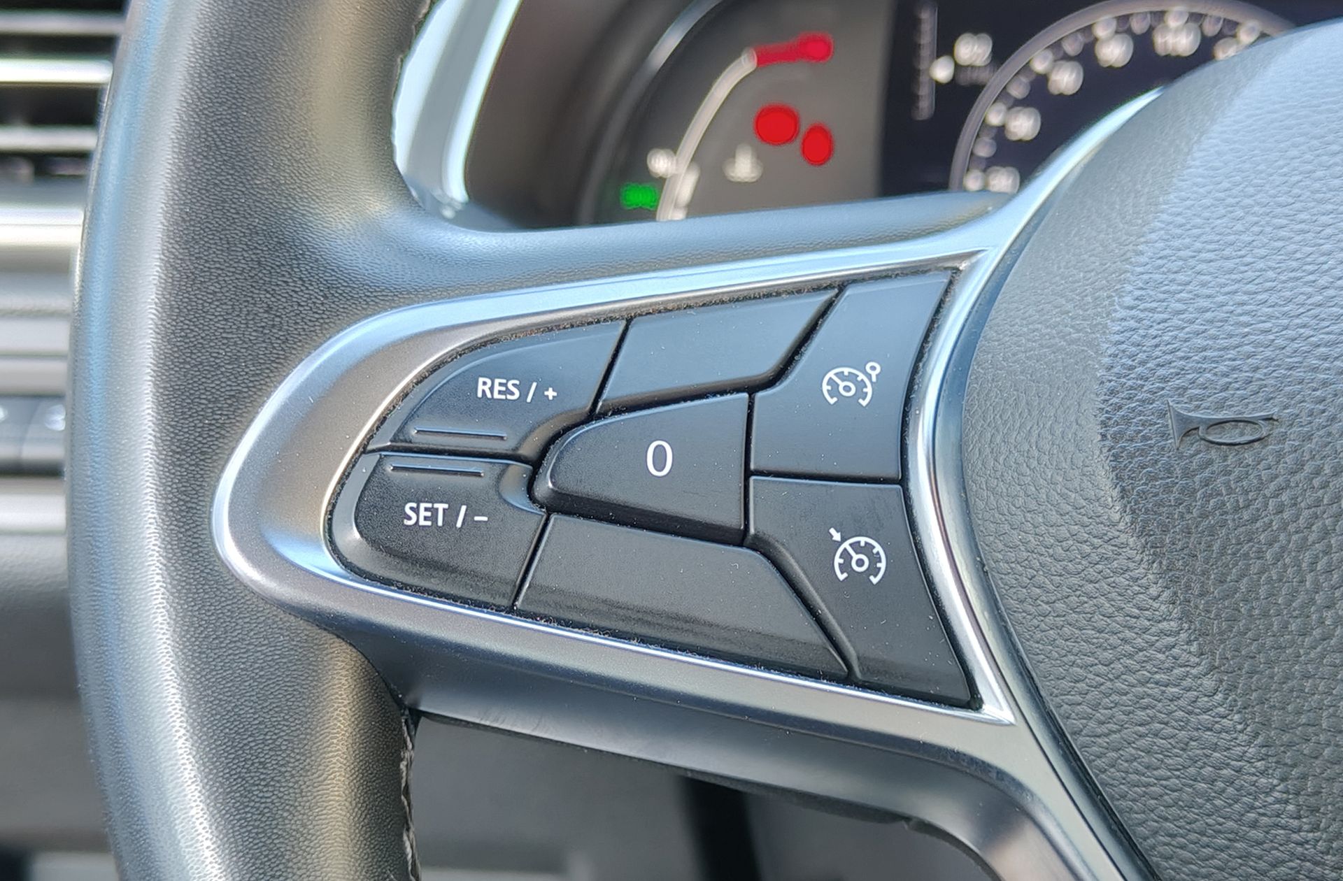 Renault Captur Zen TCe - foto 31