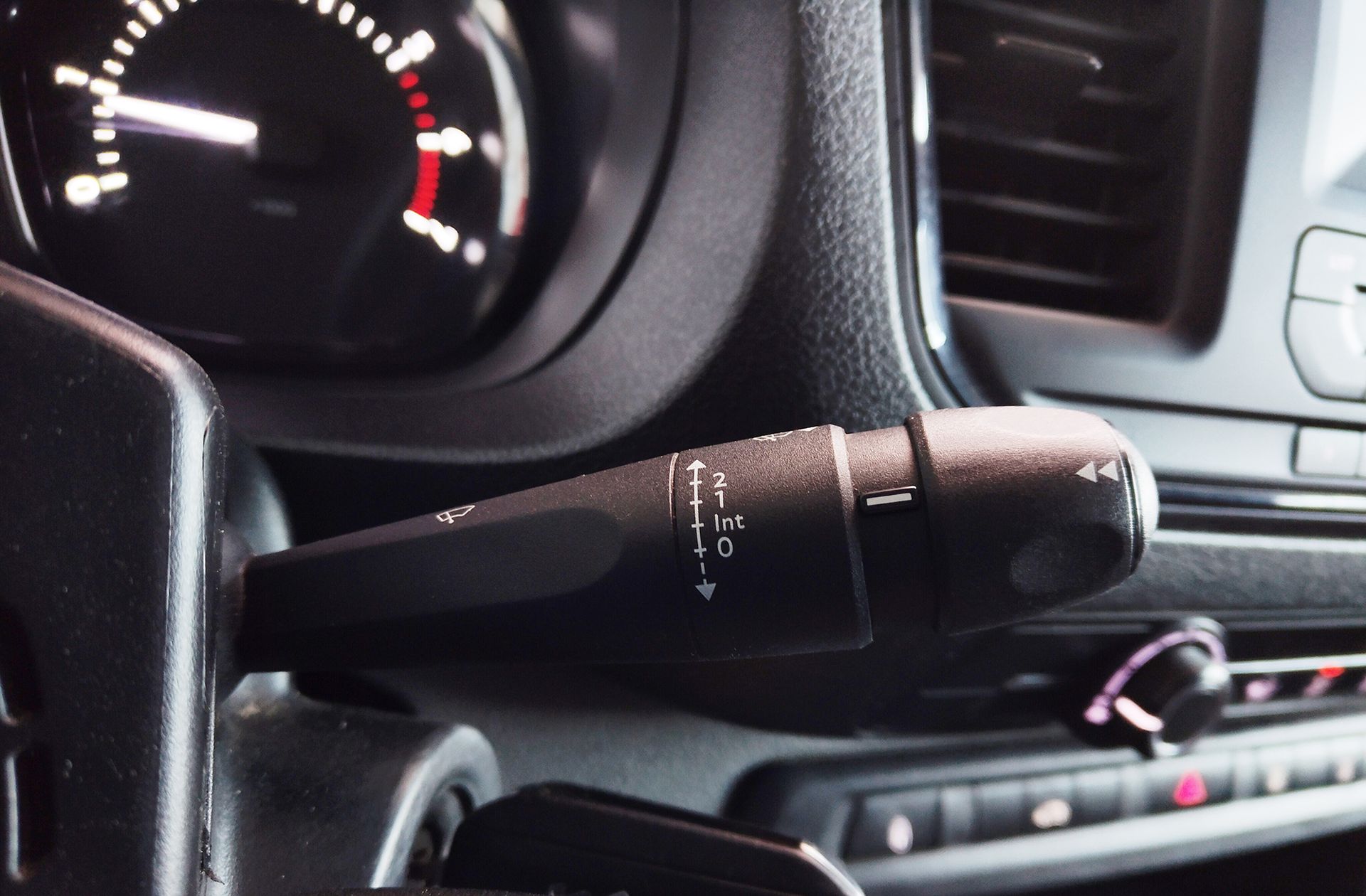 Peugeot Expert Furgon BlueHDi 115 Pro Standard - foto 21