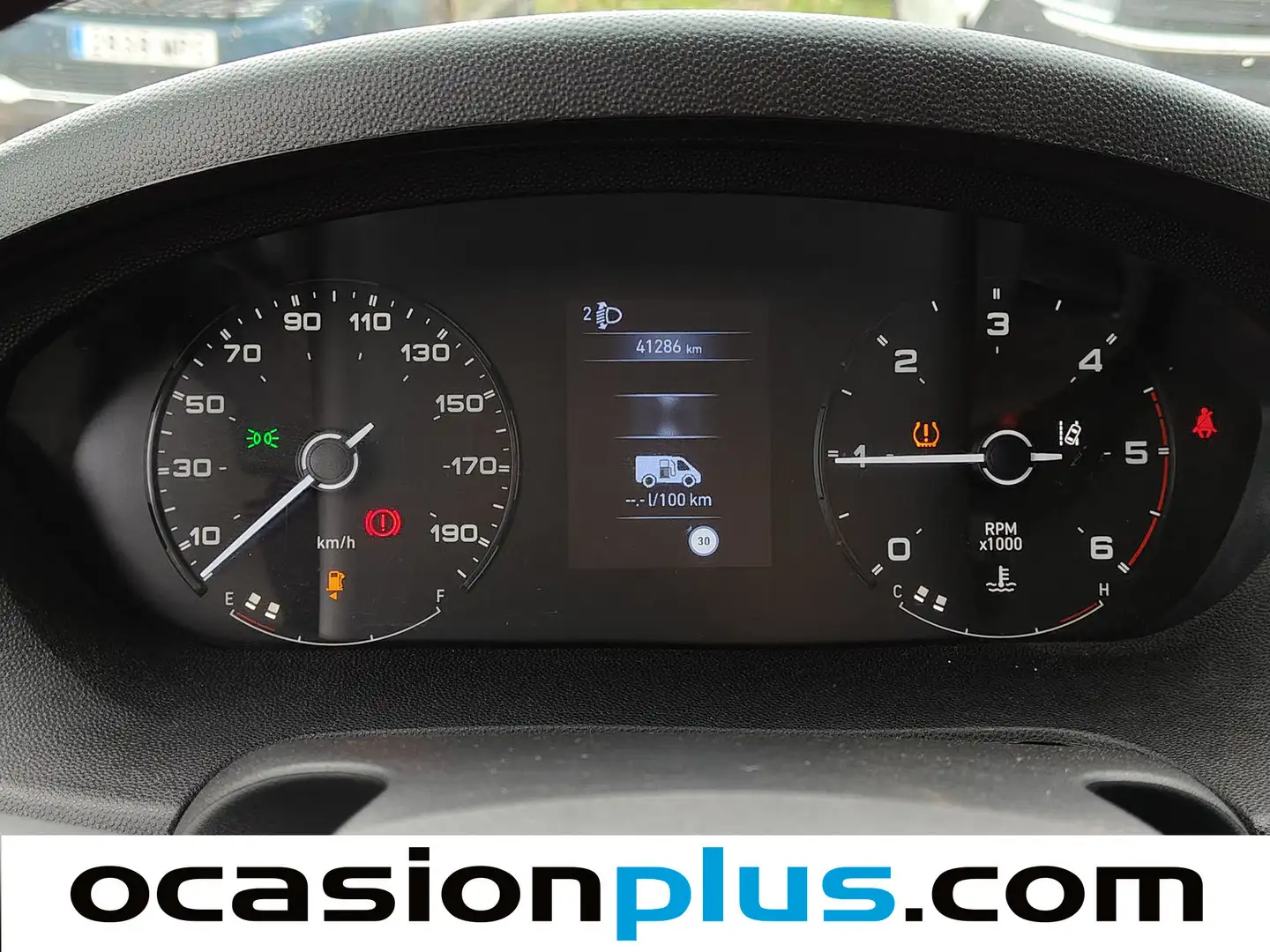 Foto Peugeot Boxer PEUGEOT Boxer 3.3 L2 H2 BHDI (120CV)