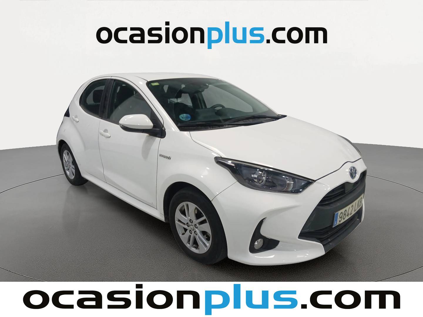 Foto delantera Toyota Yaris Toyota Yaris 1.5 120H Business Plus (116 CV) derecha