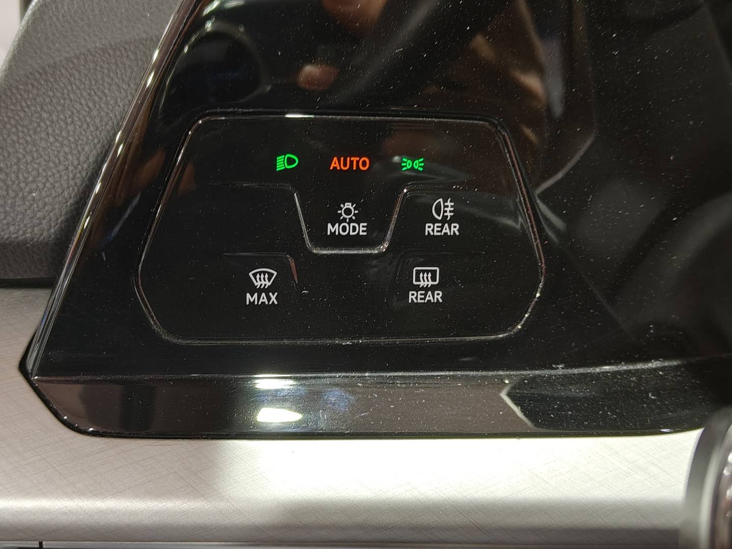 Foto Volkswagen Golf Volkswagen Golf Life 2.0 TDI (115 CV)