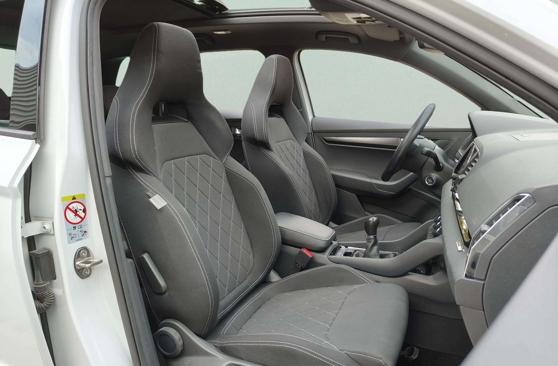 Škoda Karoq 1.5 TSI ACT Sportline - foto 21