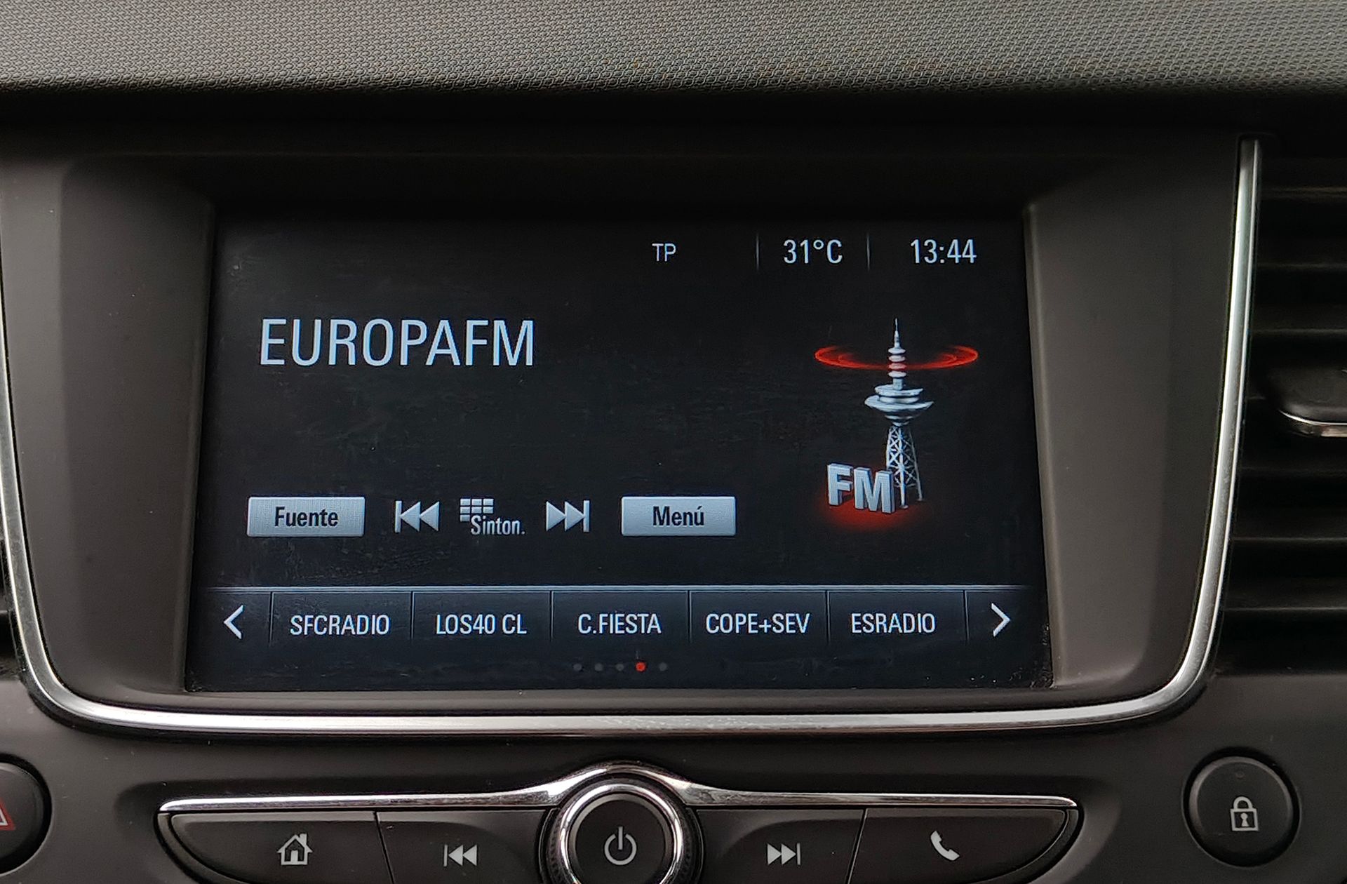 Opel Crossland 1.2 Innovation - foto 31