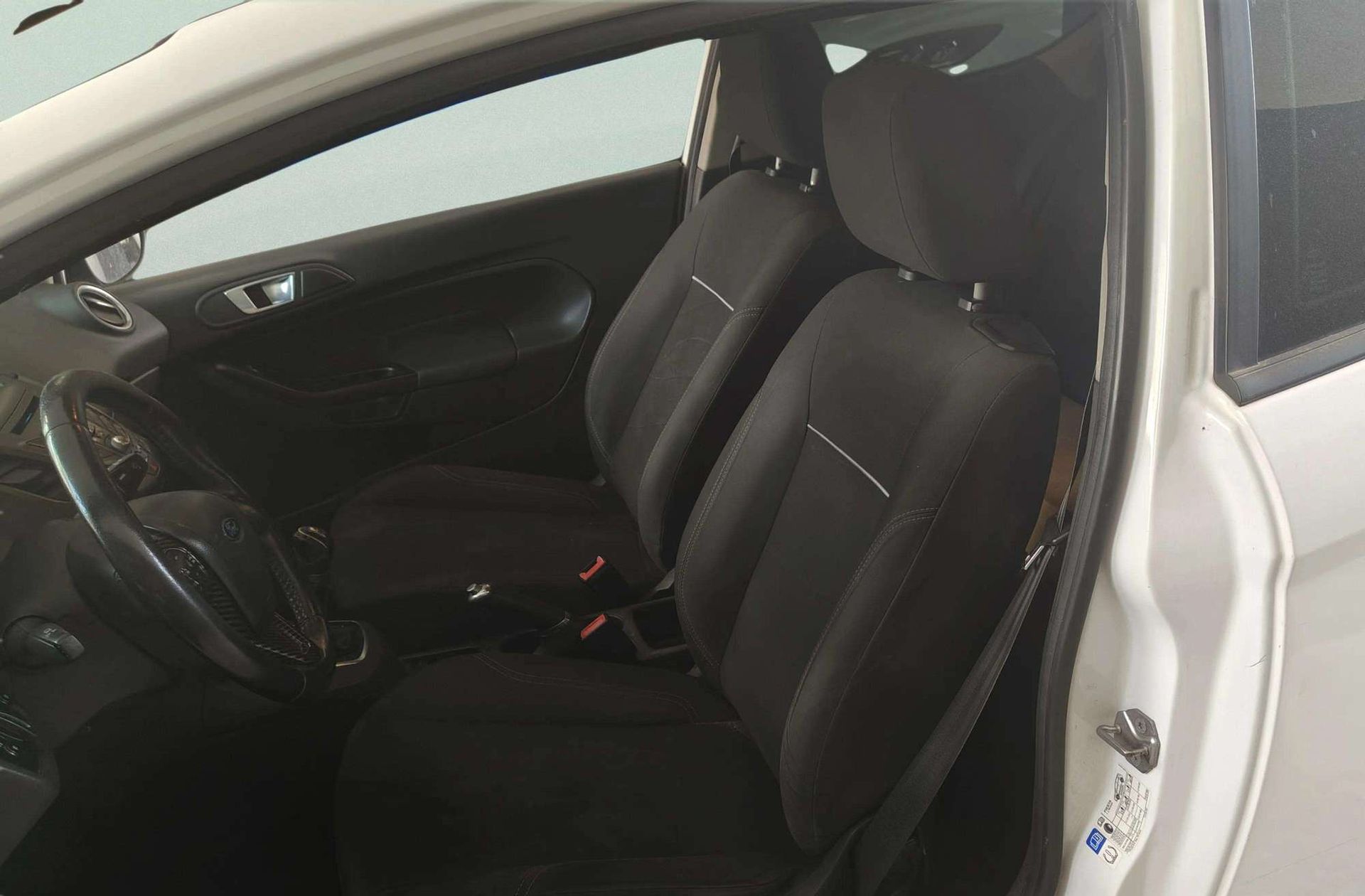Ford Fiesta 1.0 EcoBoost Trend - foto 8