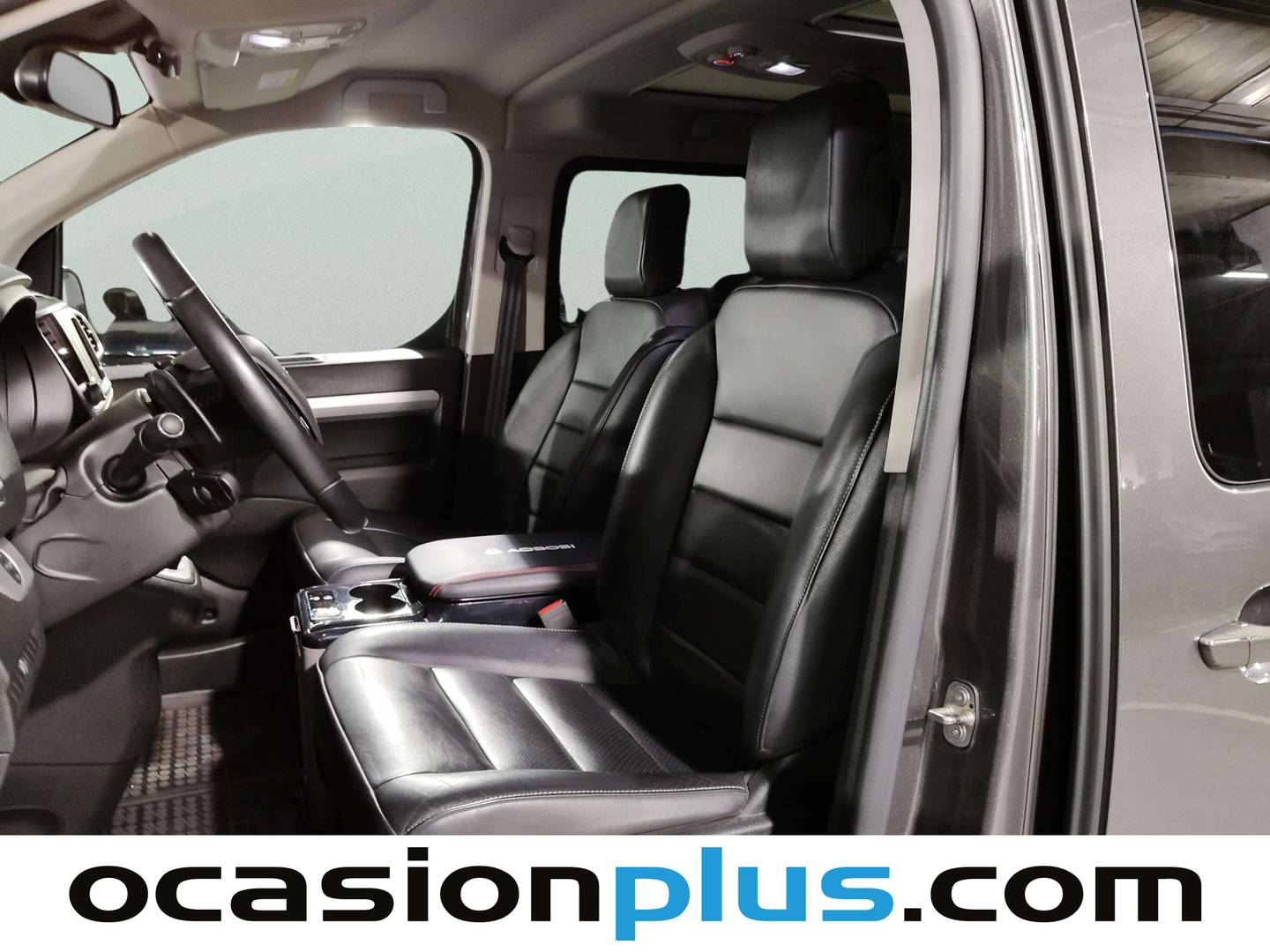 Foto asientos delanteros Opel Zafira Life Opel Zafira Life 2.0 Diésel M Business Elegance AT (177 CV) 8 Plazas