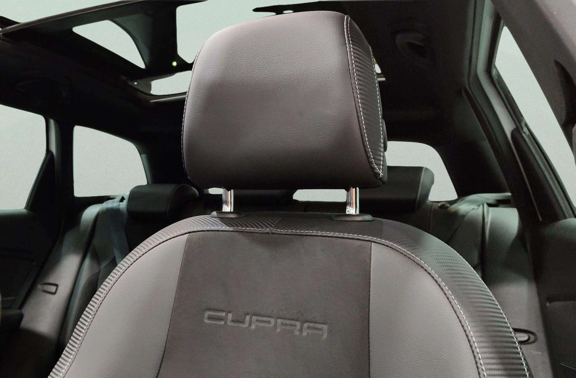 SEAT León ST 2.0 TSI Cupra 4Drive DSG - foto 8