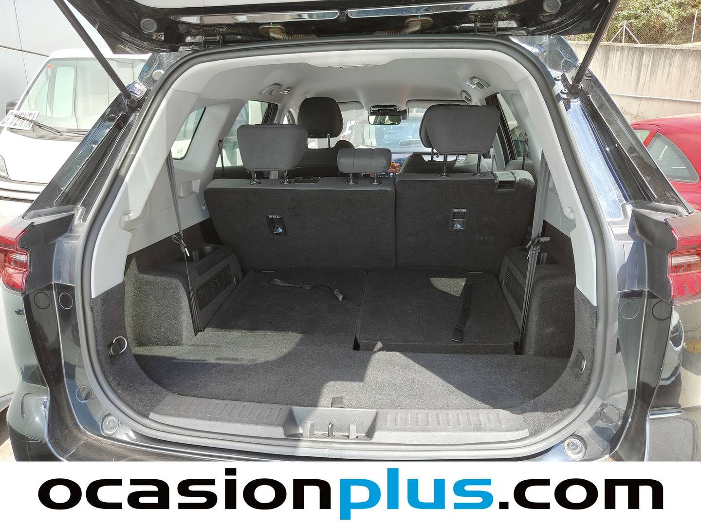Fotos maletero EBRO S800 EBRO S800 1.6 TGDI Premium DCT (147 CV) 7 Plazas