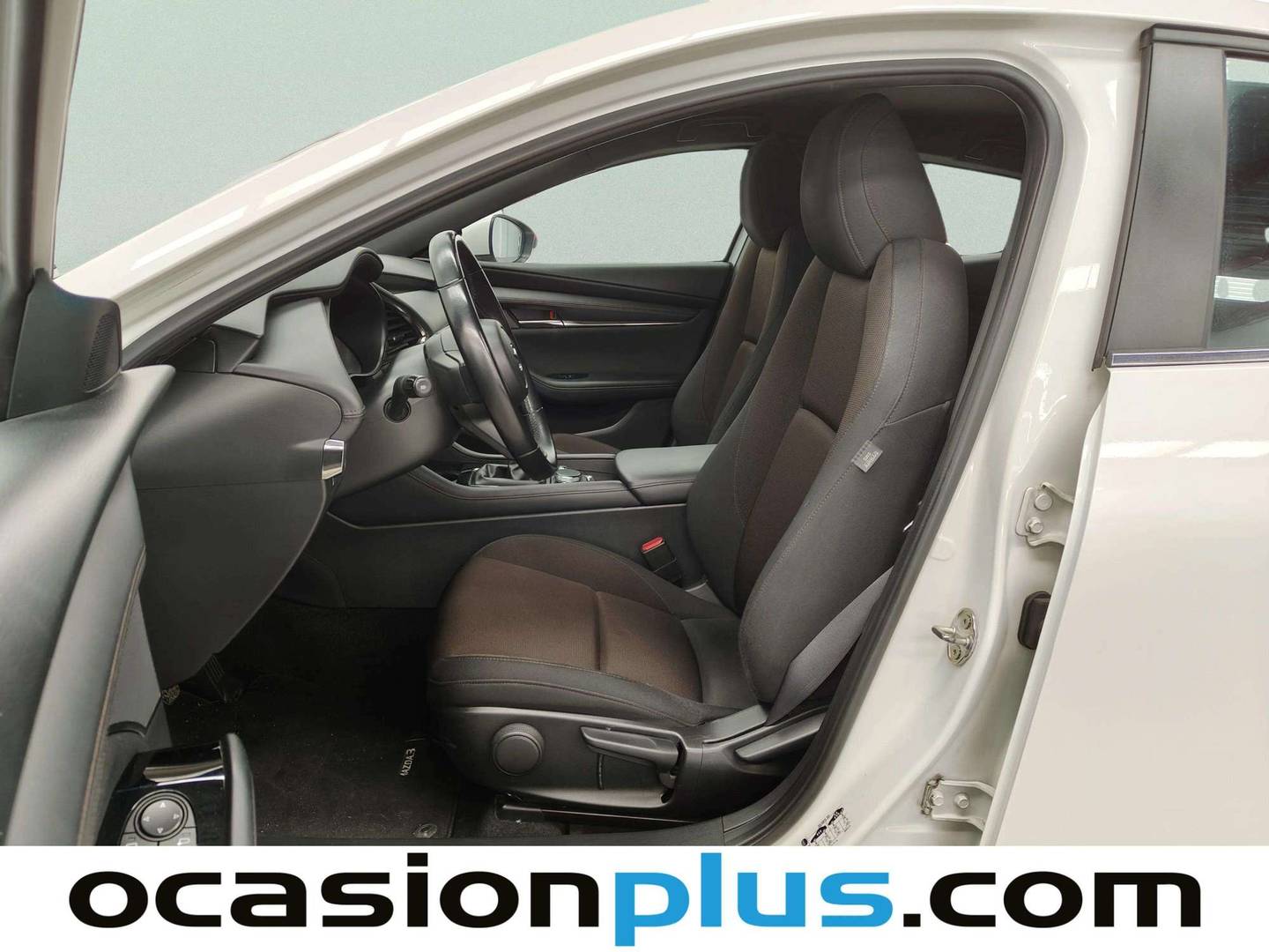 Foto asientos delanteros Mazda Mazda3 Mazda Mazda 3 2.0 e-SKYACTIV-G Origin (122 CV)