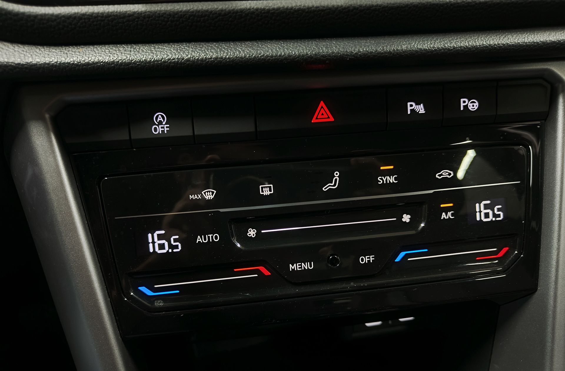 Volkswagen T-Roc Life 1.0 TSI - foto 30