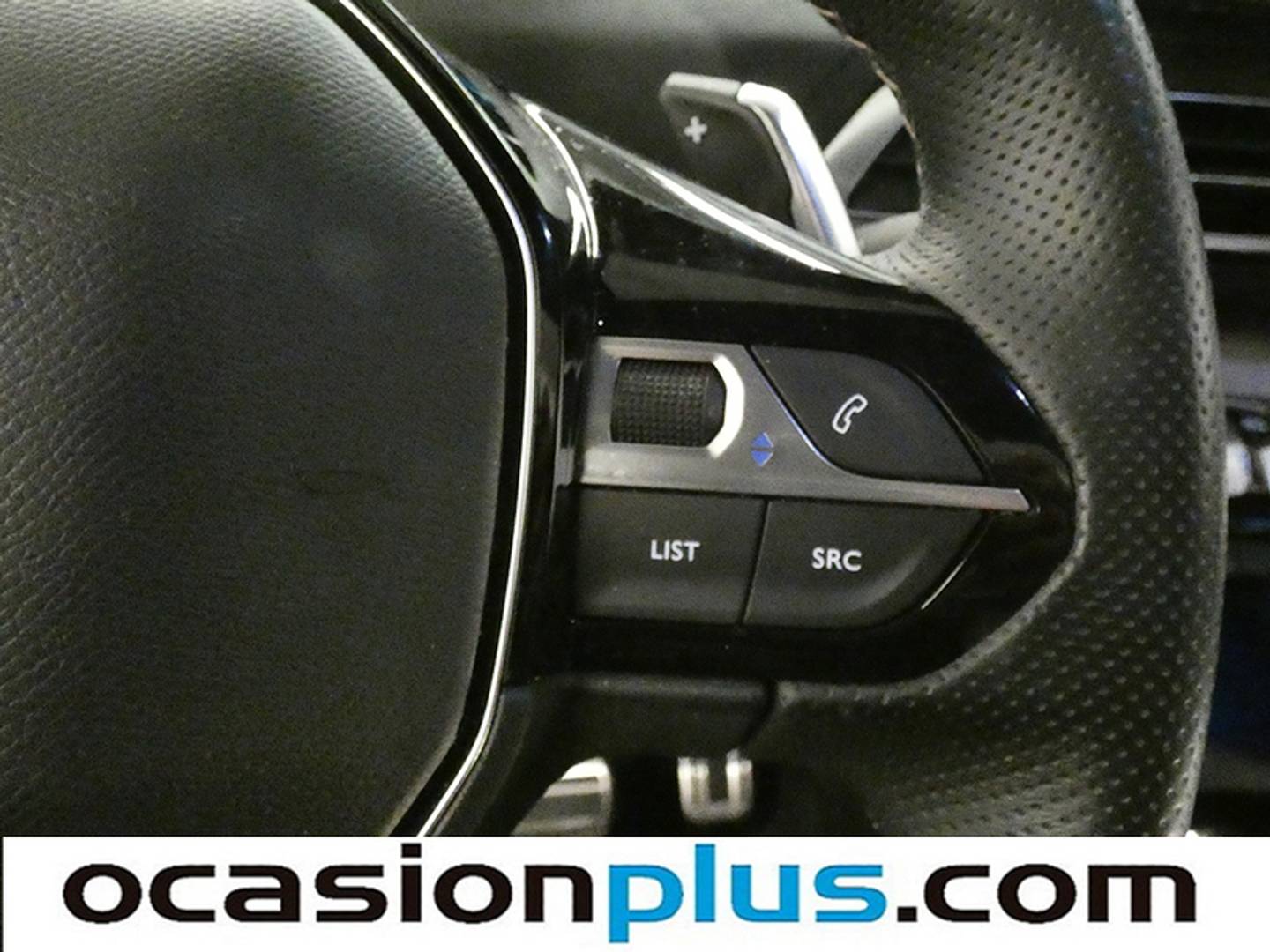 Foto Peugeot 3008 Hybrid Peugeot 3008 Hybrid 300 GT Pack e-EAT8 (300 CV)