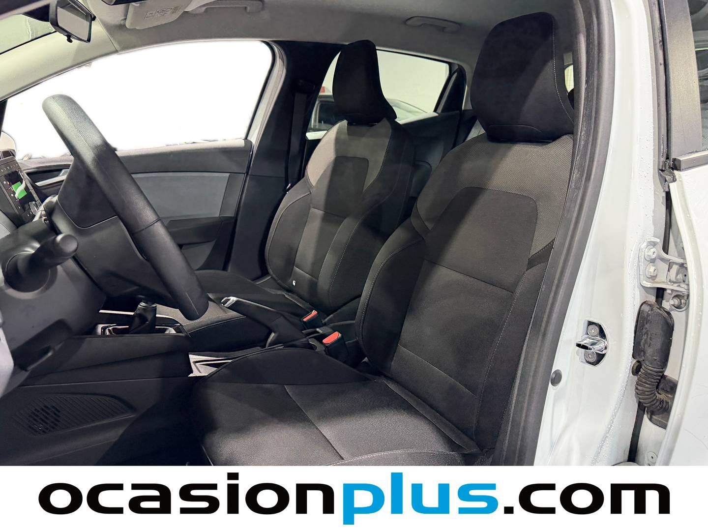 Foto asientos delanteros Renault Clio Renault Clio Life SCe (65 CV)