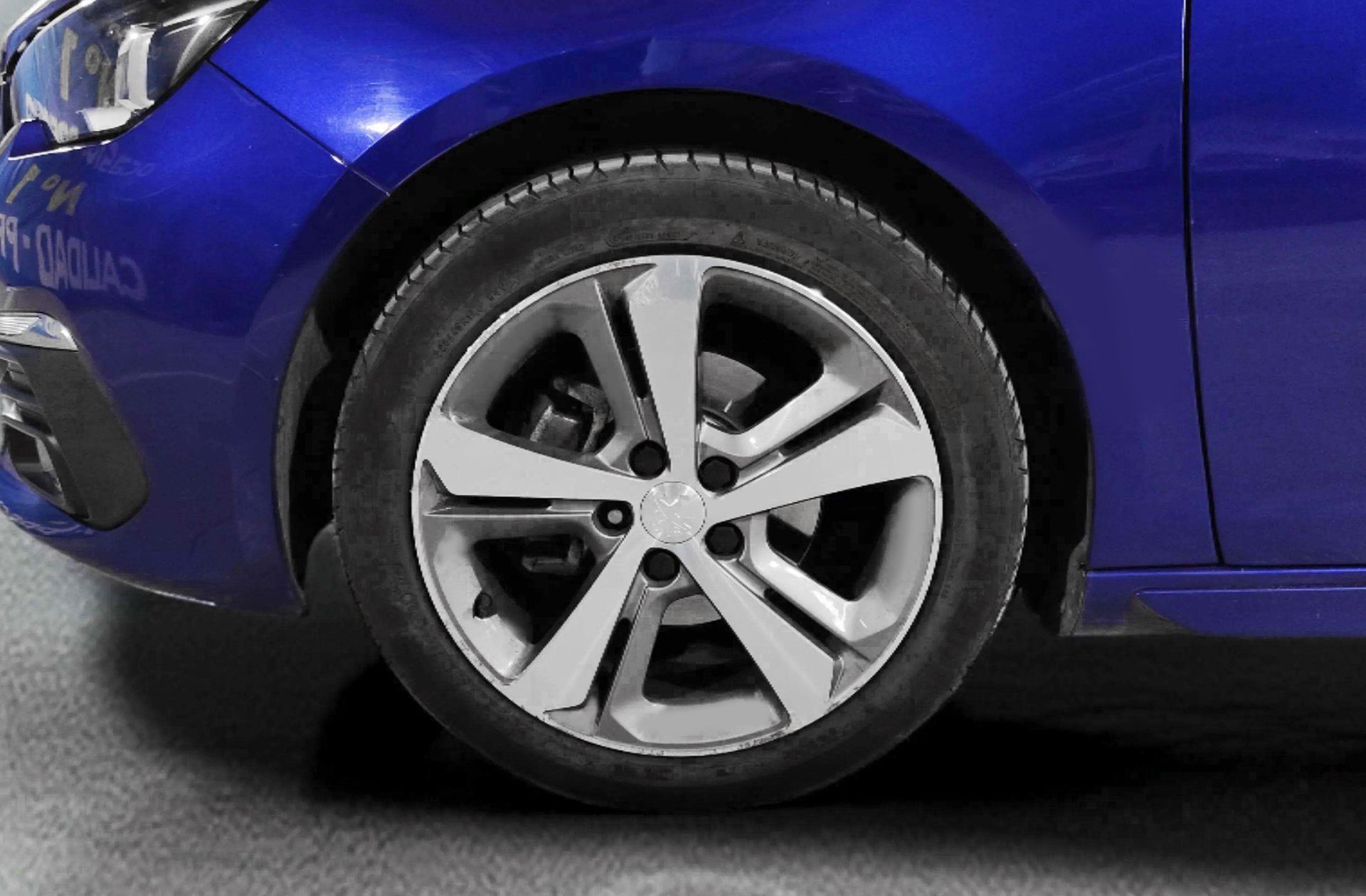 Peugeot 308 SW 1.5 BlueHDi GT Line EAT8 - foto 40