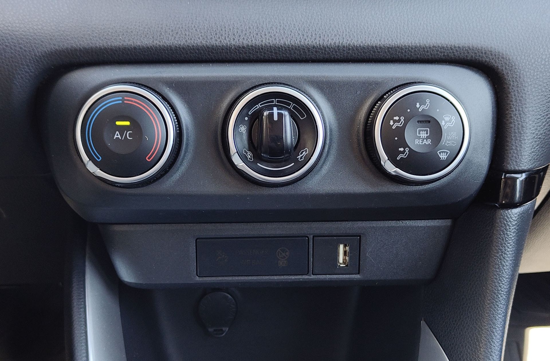 Toyota Yaris 1.5 S-Edition - foto 25