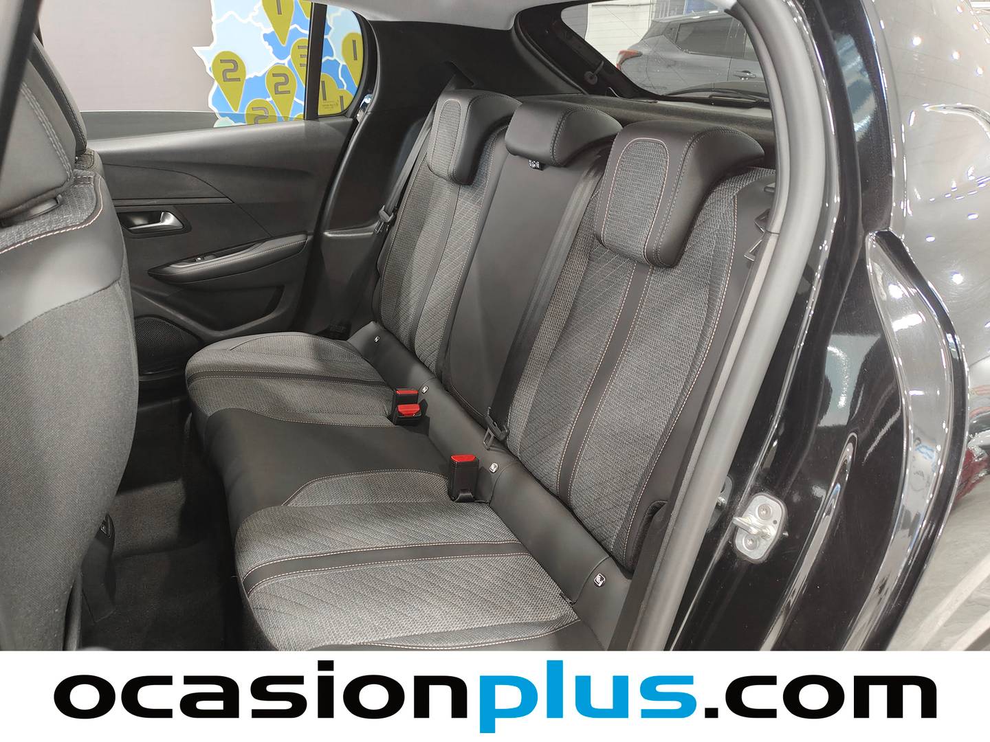 Foto asientos traseros Peugeot 208 Peugeot 208 PureTech 100 Allure (100 CV)
