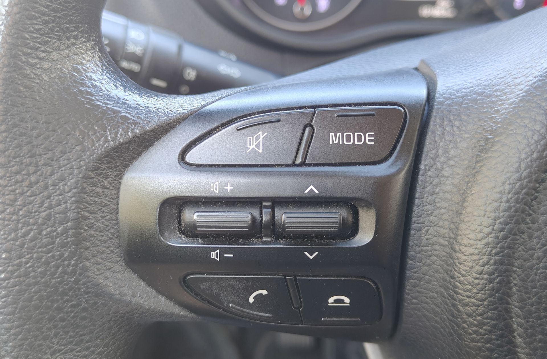 Kia Picanto 1.0 DPi Concept Pack Comfort - foto 24