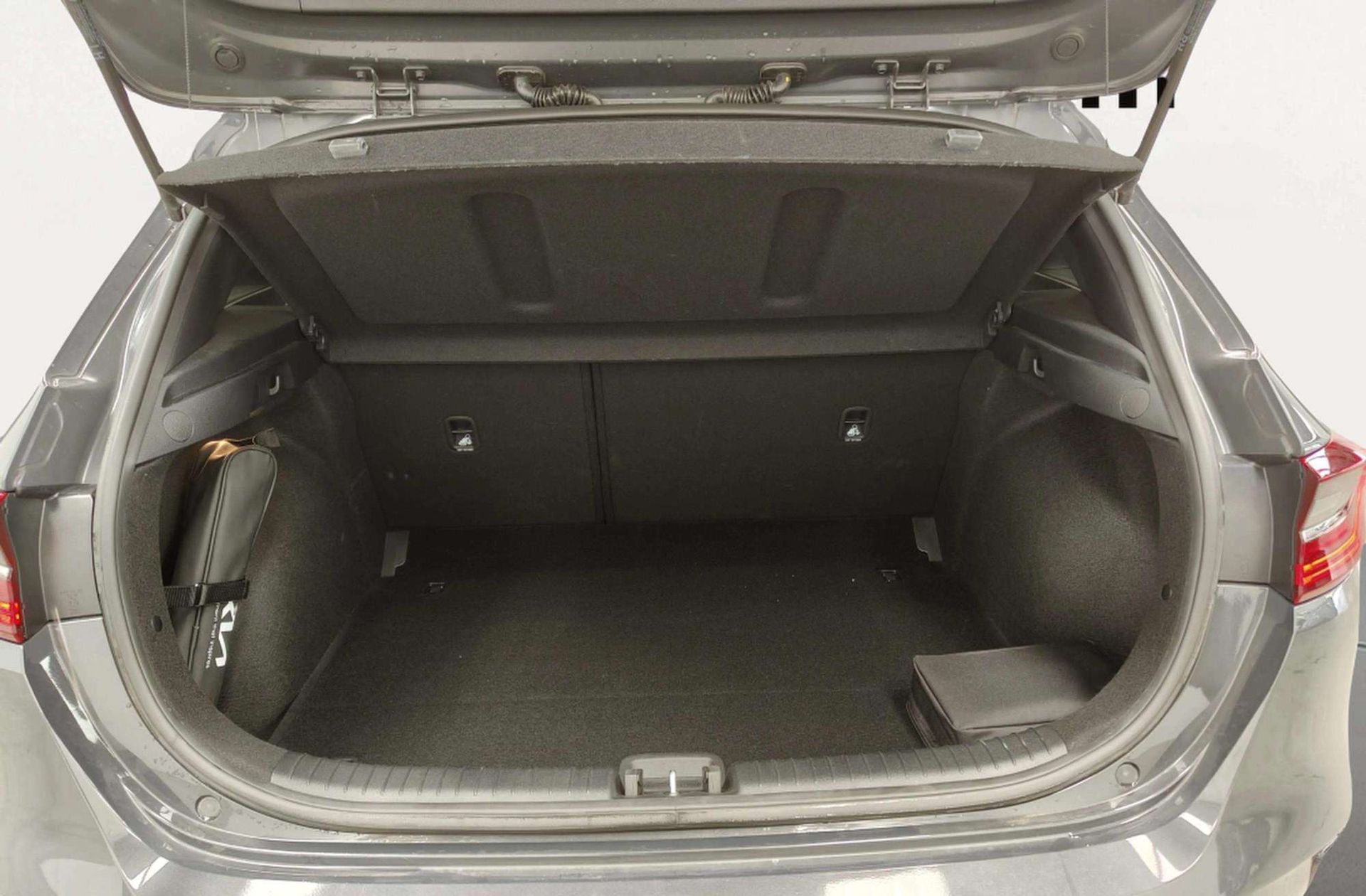 Kia Ceed 1.6 MHEV Tech DCT - foto 18