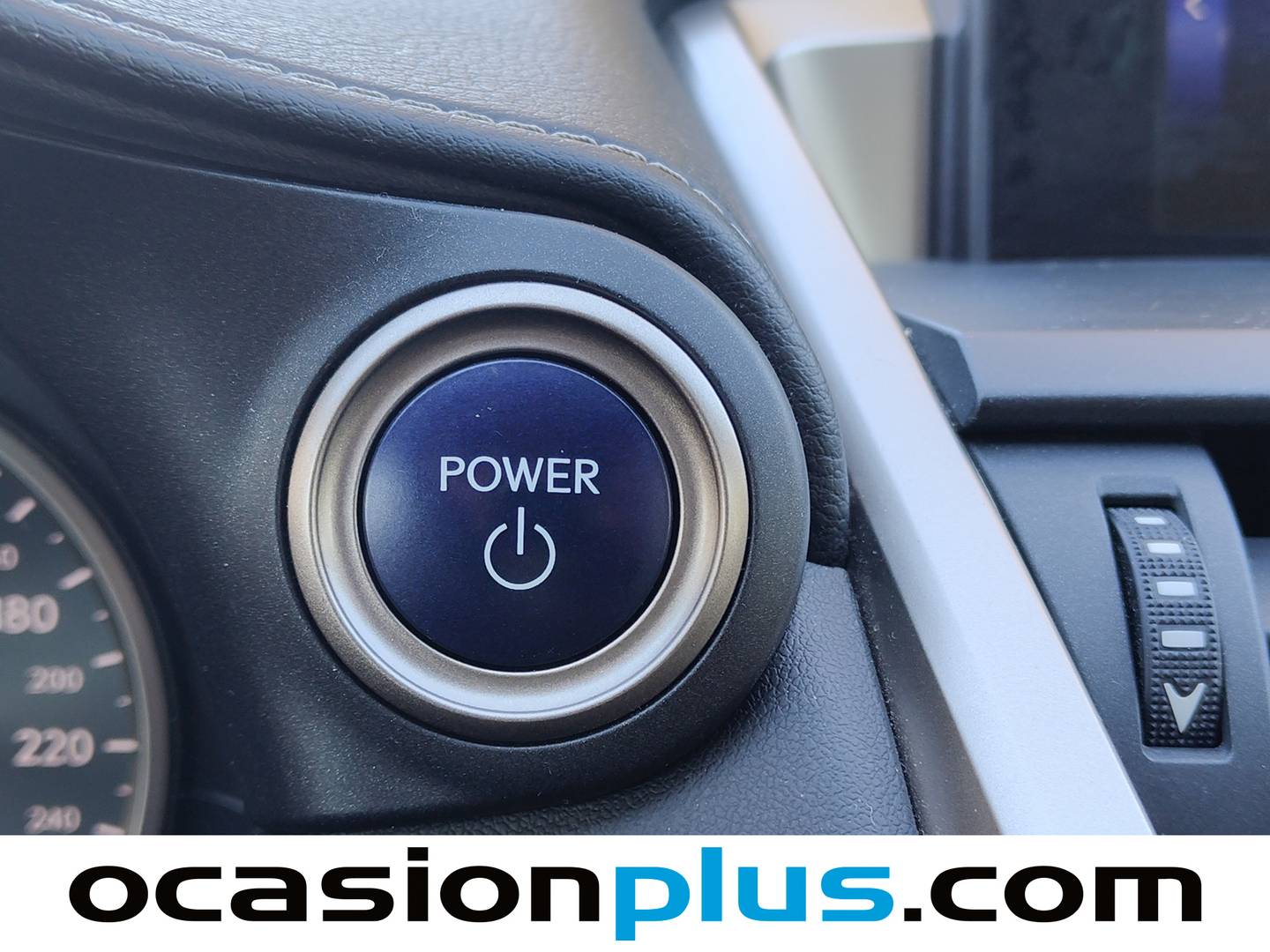 Lexus NX Lexus NX 300h Executive 4WD Tecno + Navibox (197 CV) al mejor precio